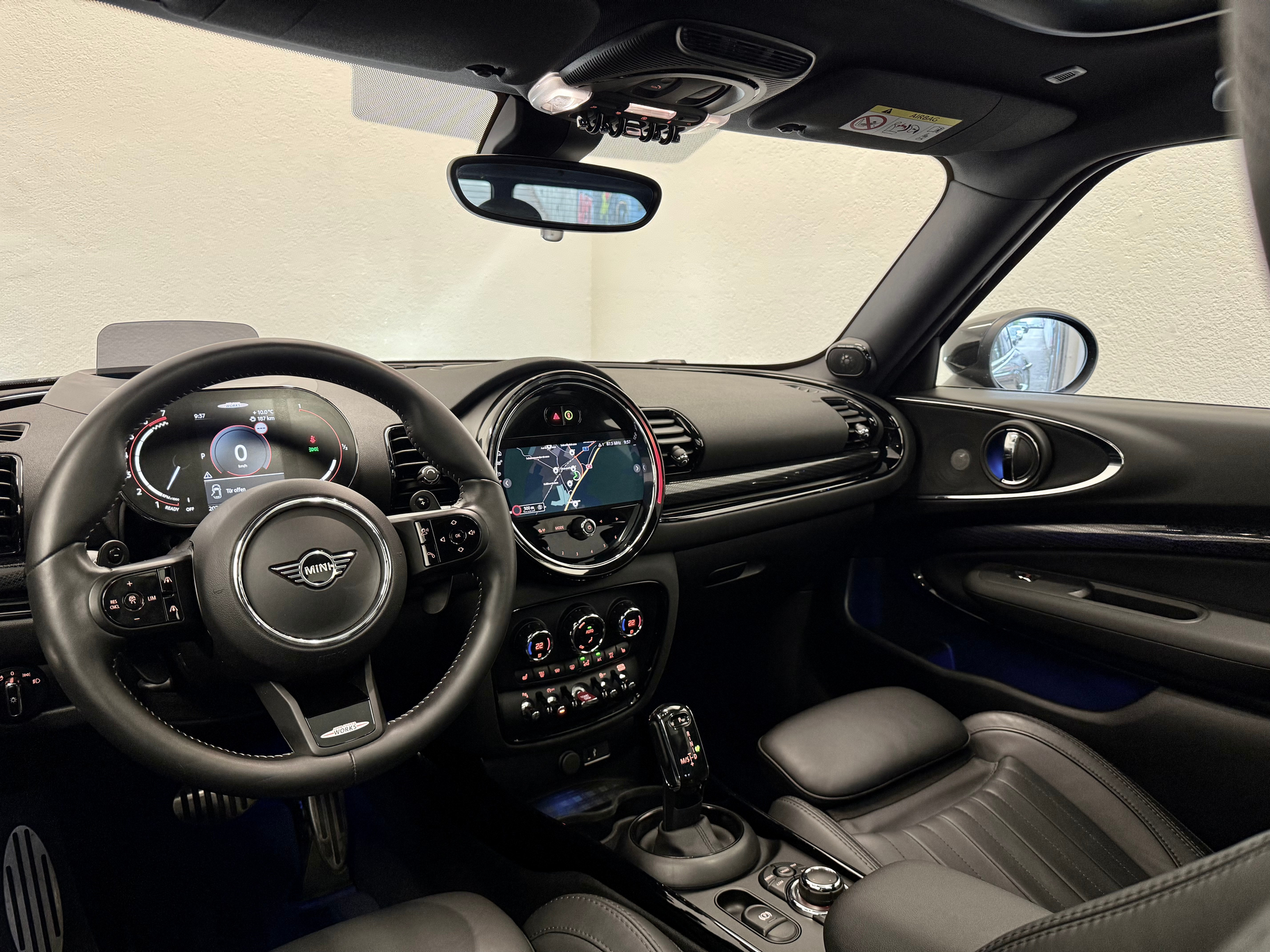 listing desktop thumbnail image 23