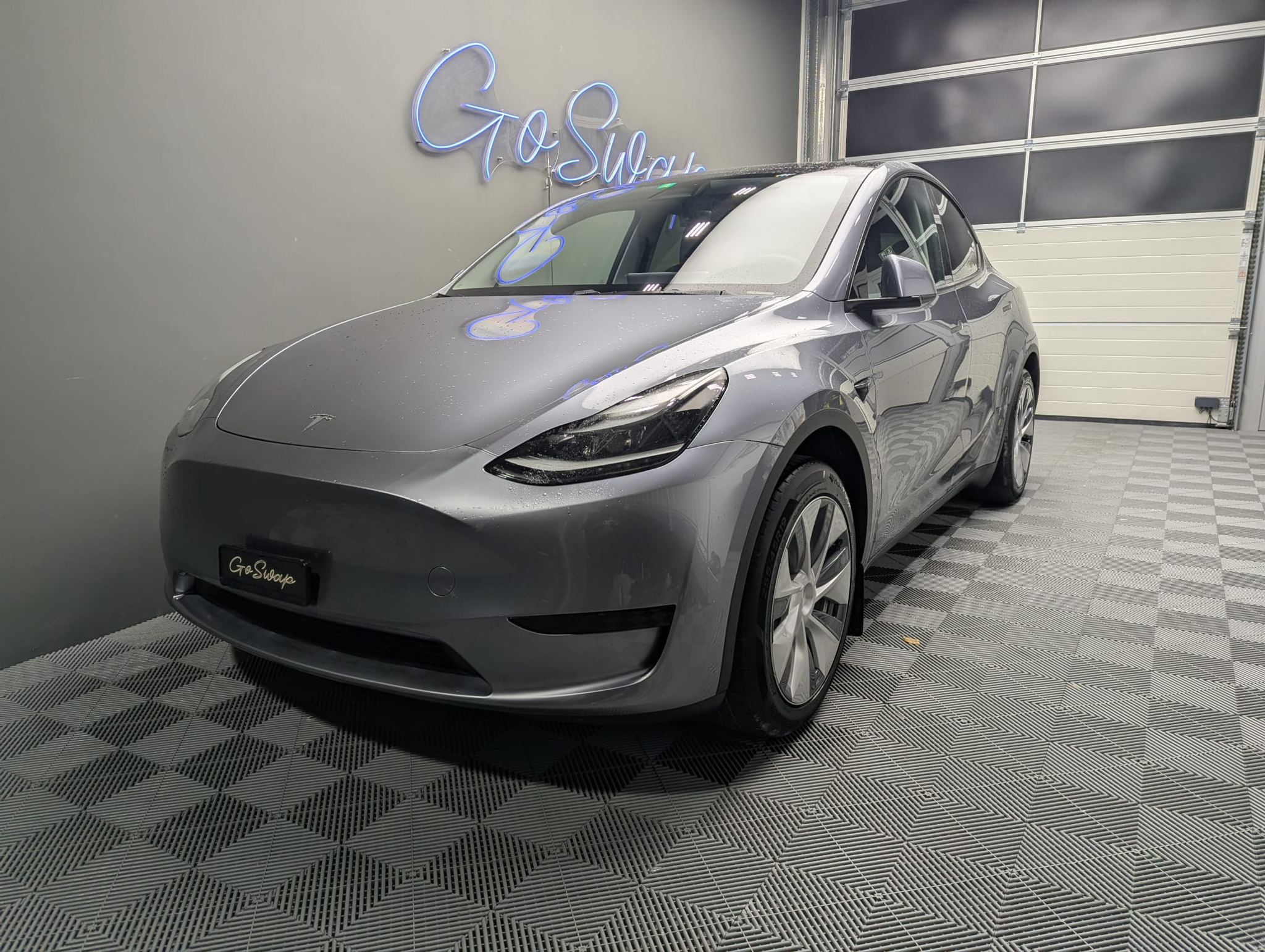 listing desktop thumbnail image 4