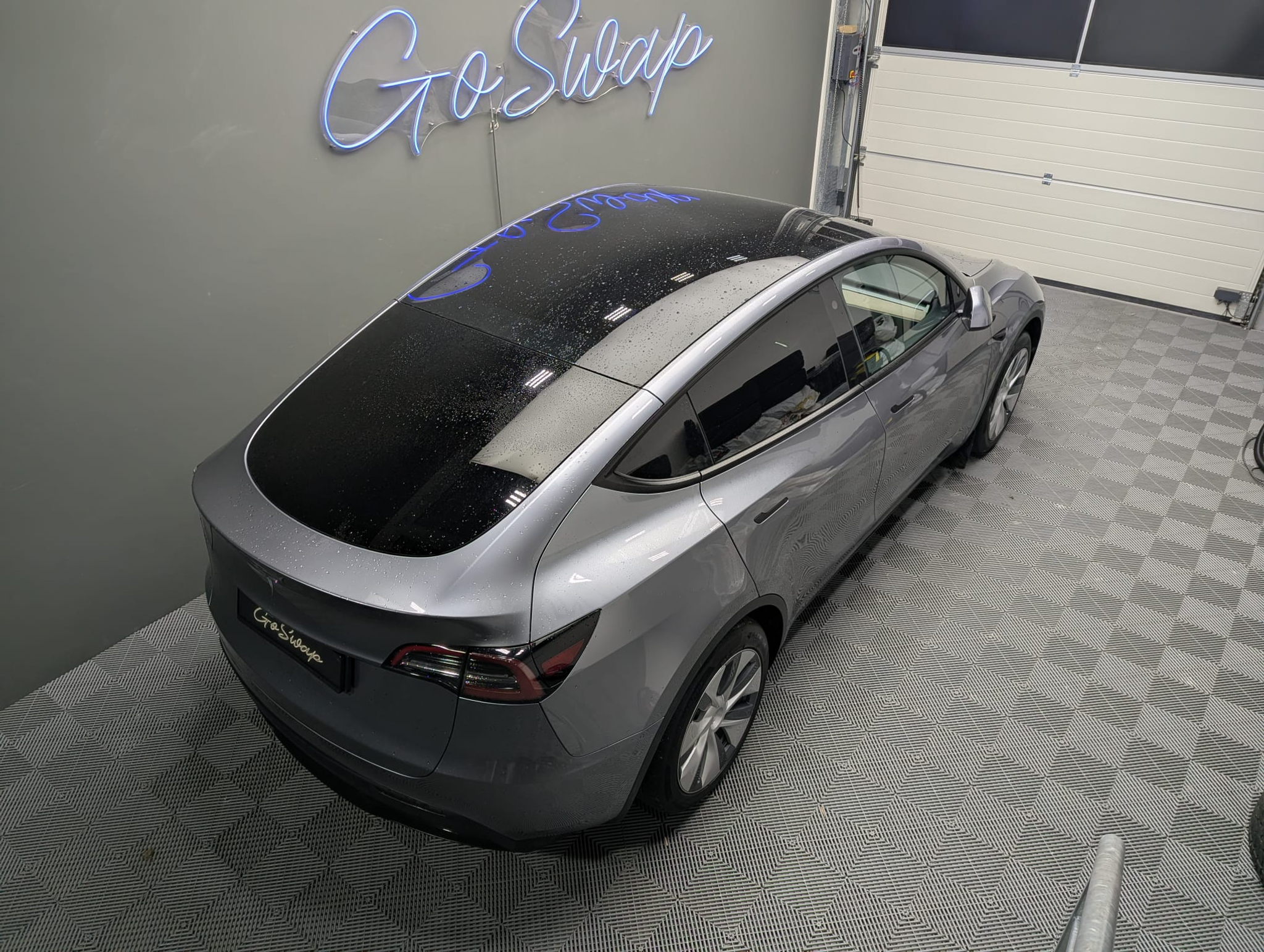 listing desktop thumbnail image 2