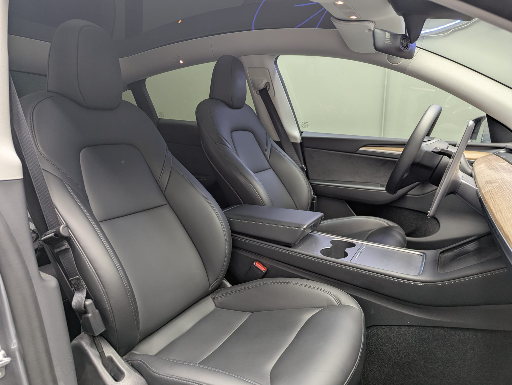 listing desktop thumbnail image 7