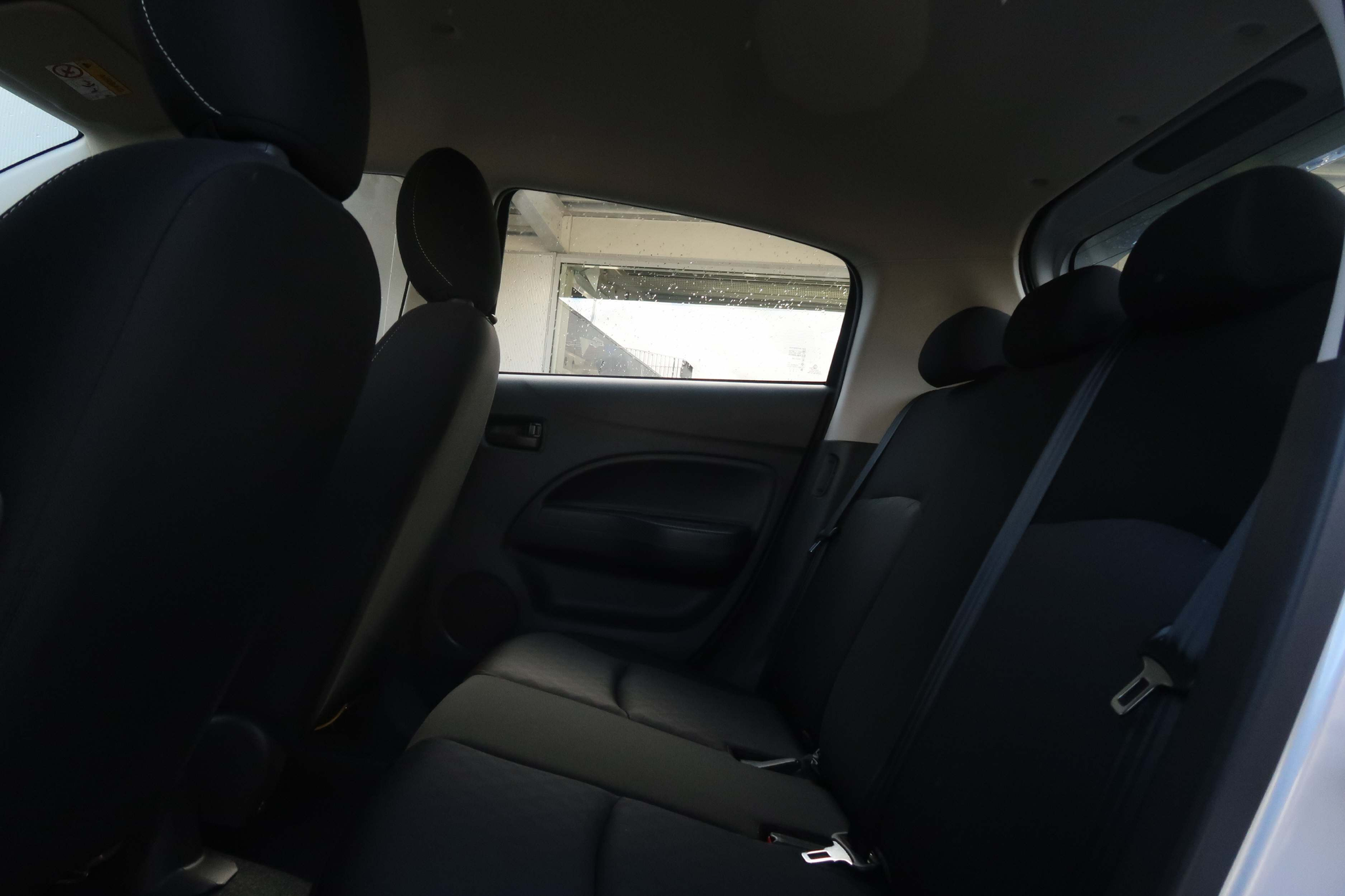 listing desktop thumbnail image 11