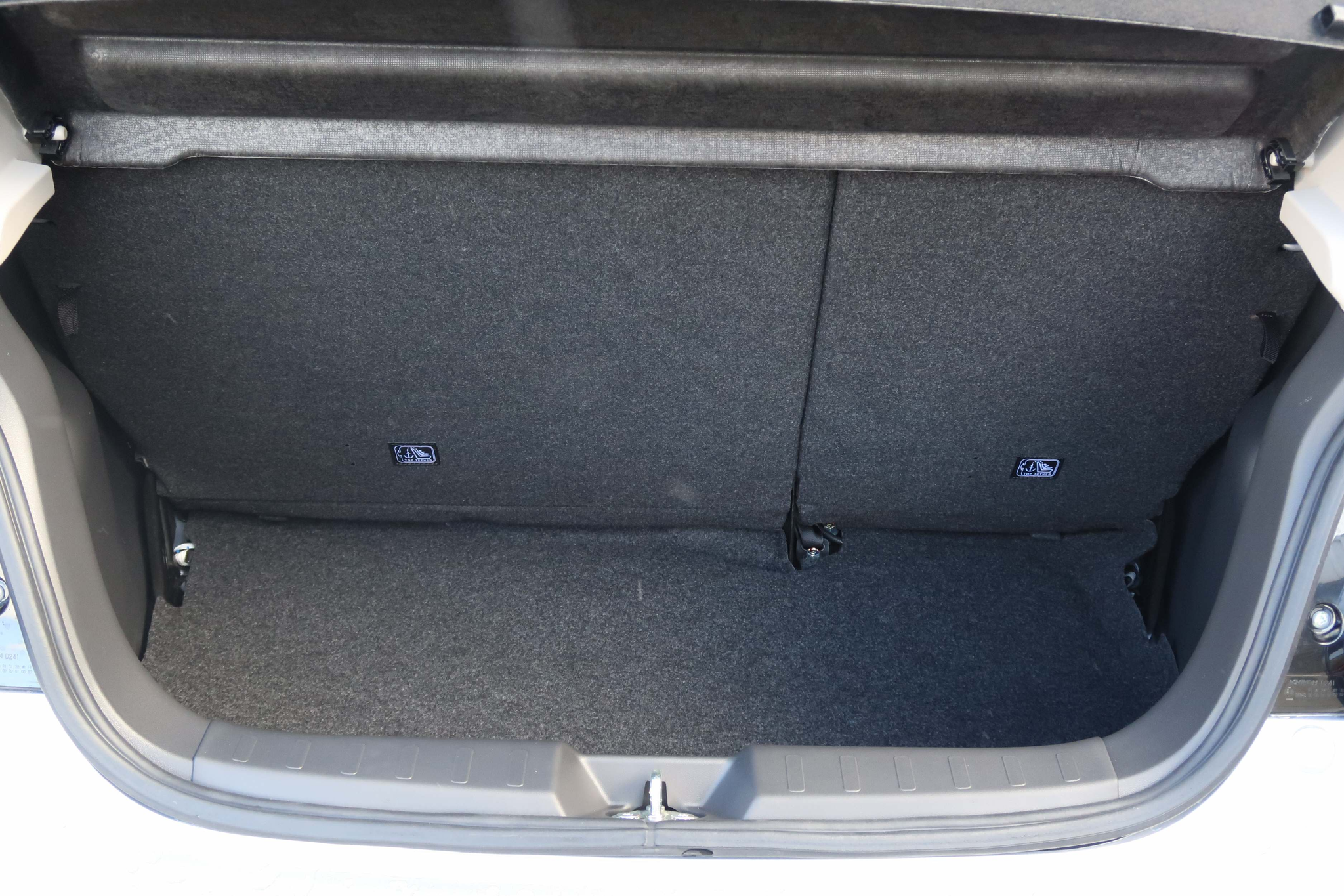 listing desktop thumbnail image 12