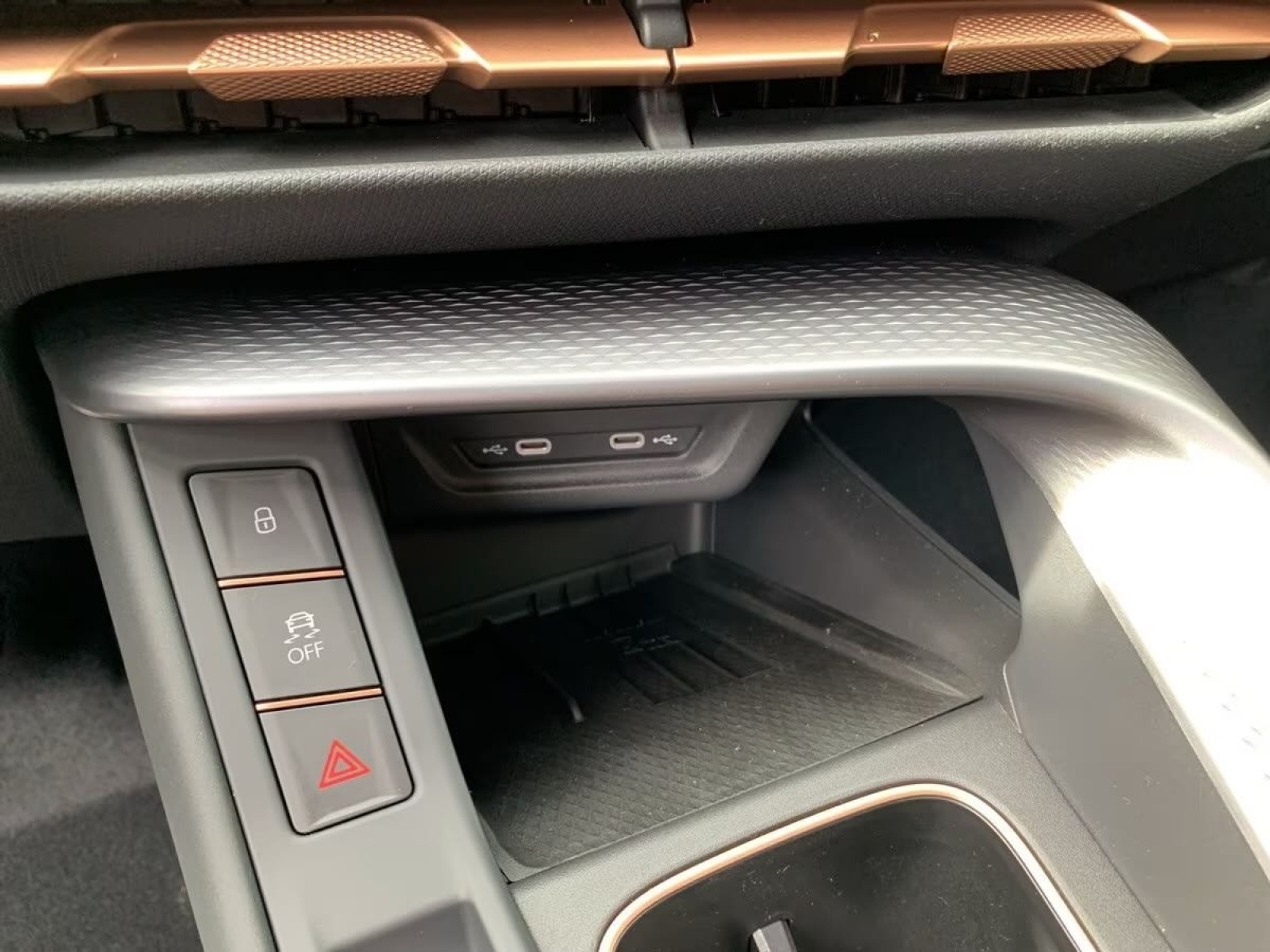 listing desktop thumbnail image 8