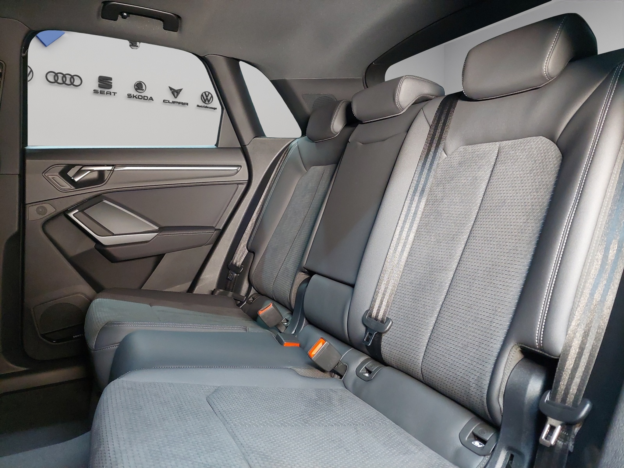 car-image-8