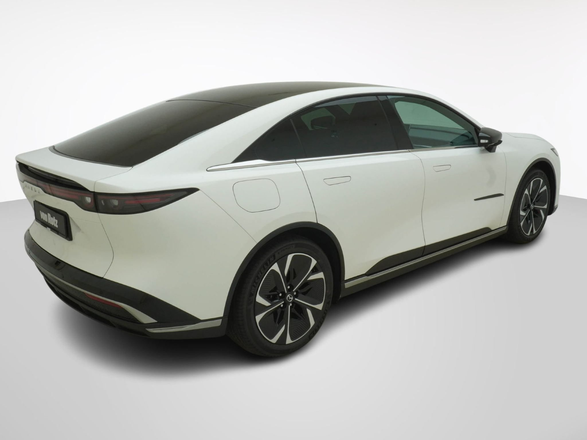 listing desktop thumbnail image 3