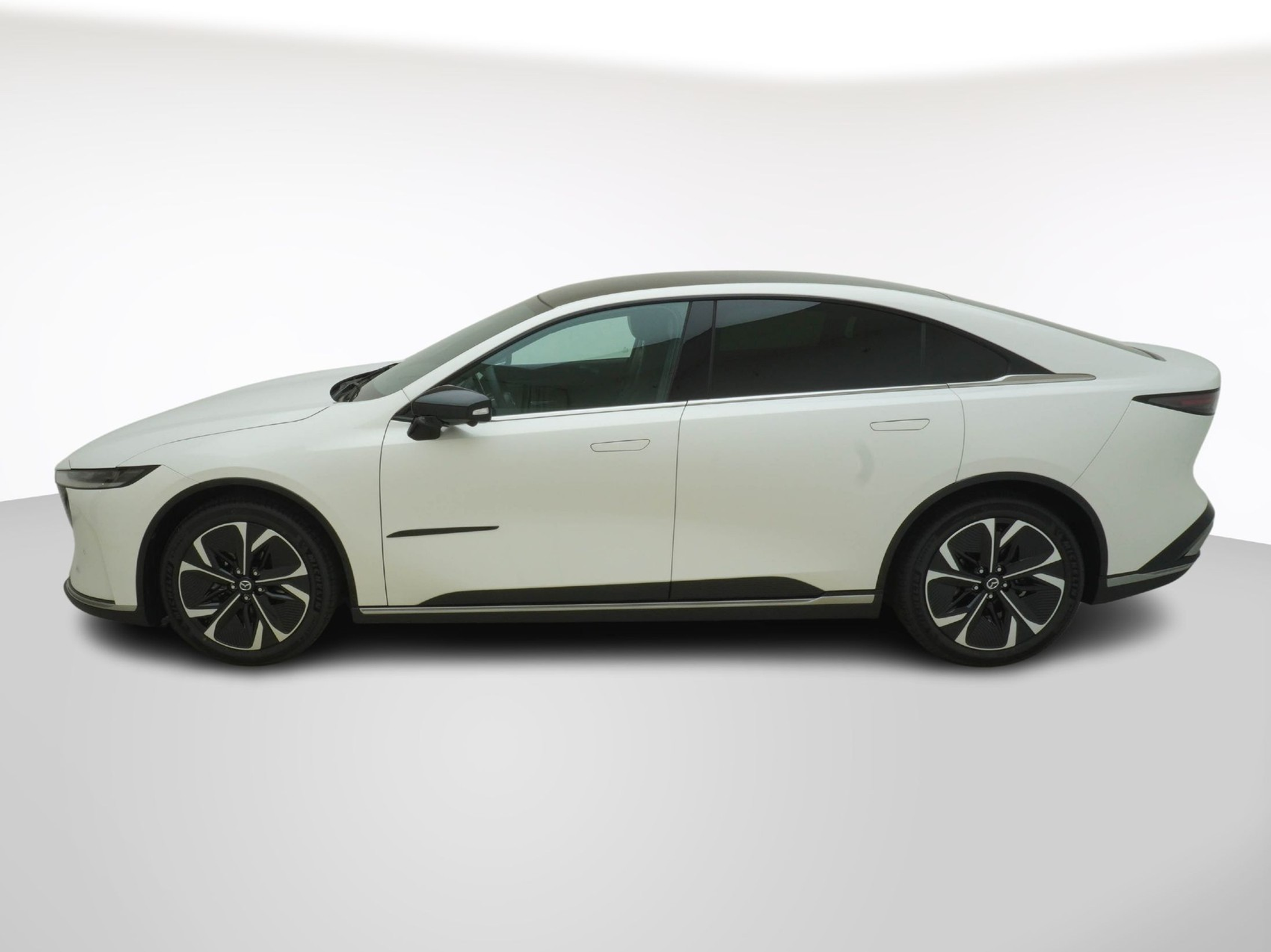 listing desktop thumbnail image 1