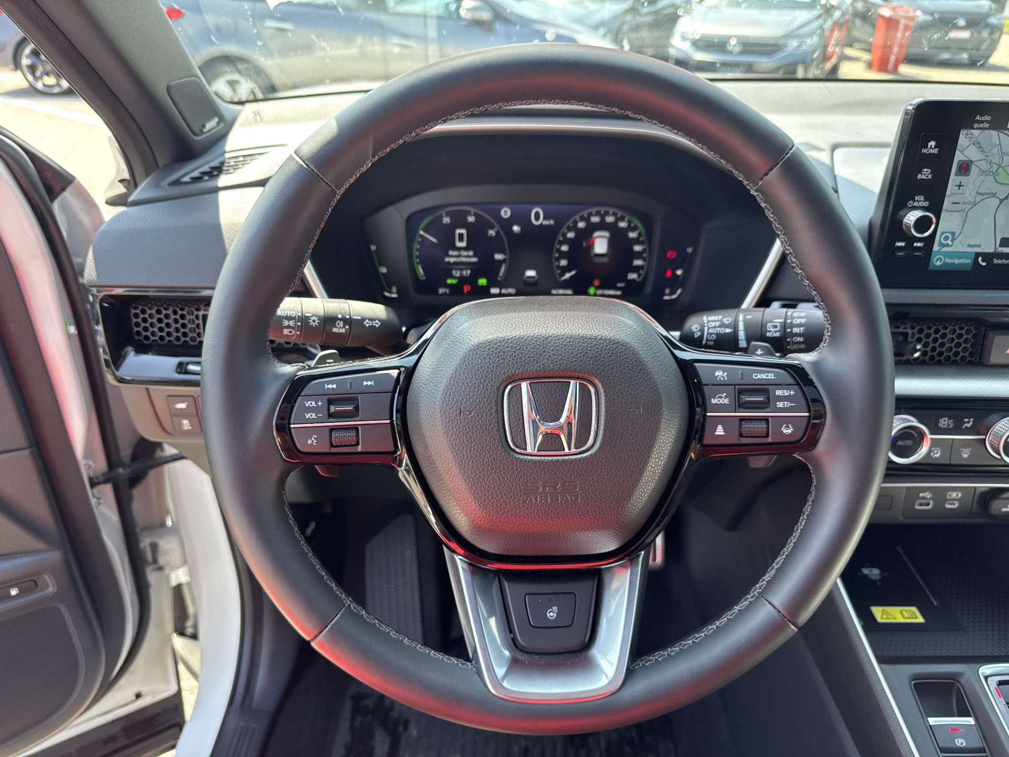 listing desktop thumbnail image 15