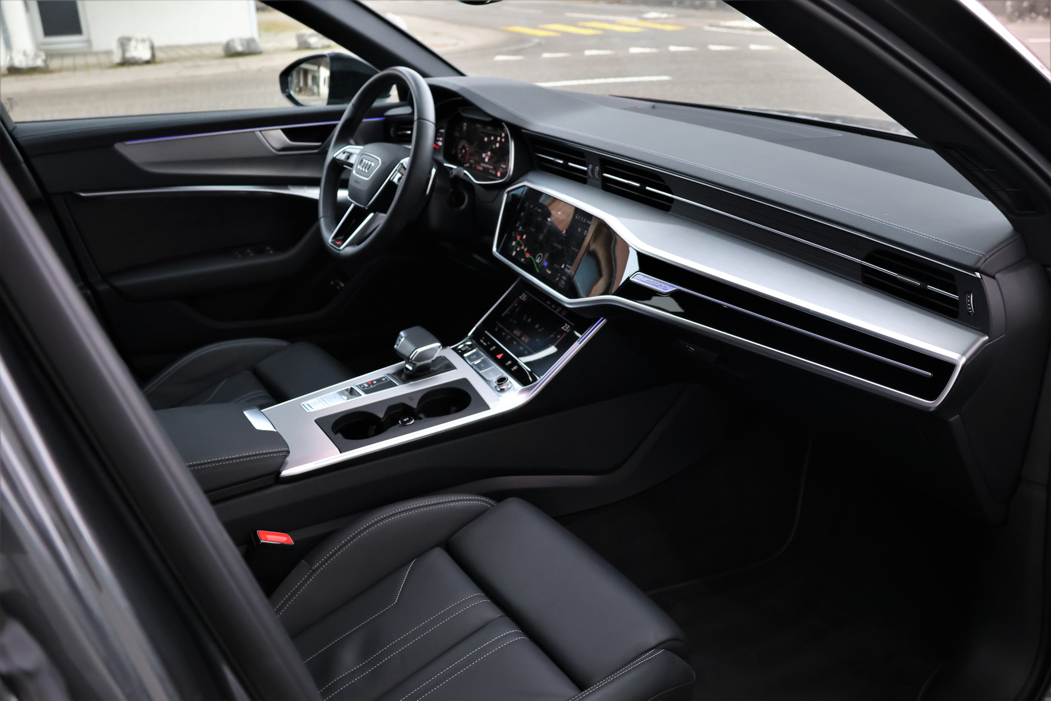 listing desktop thumbnail image 19