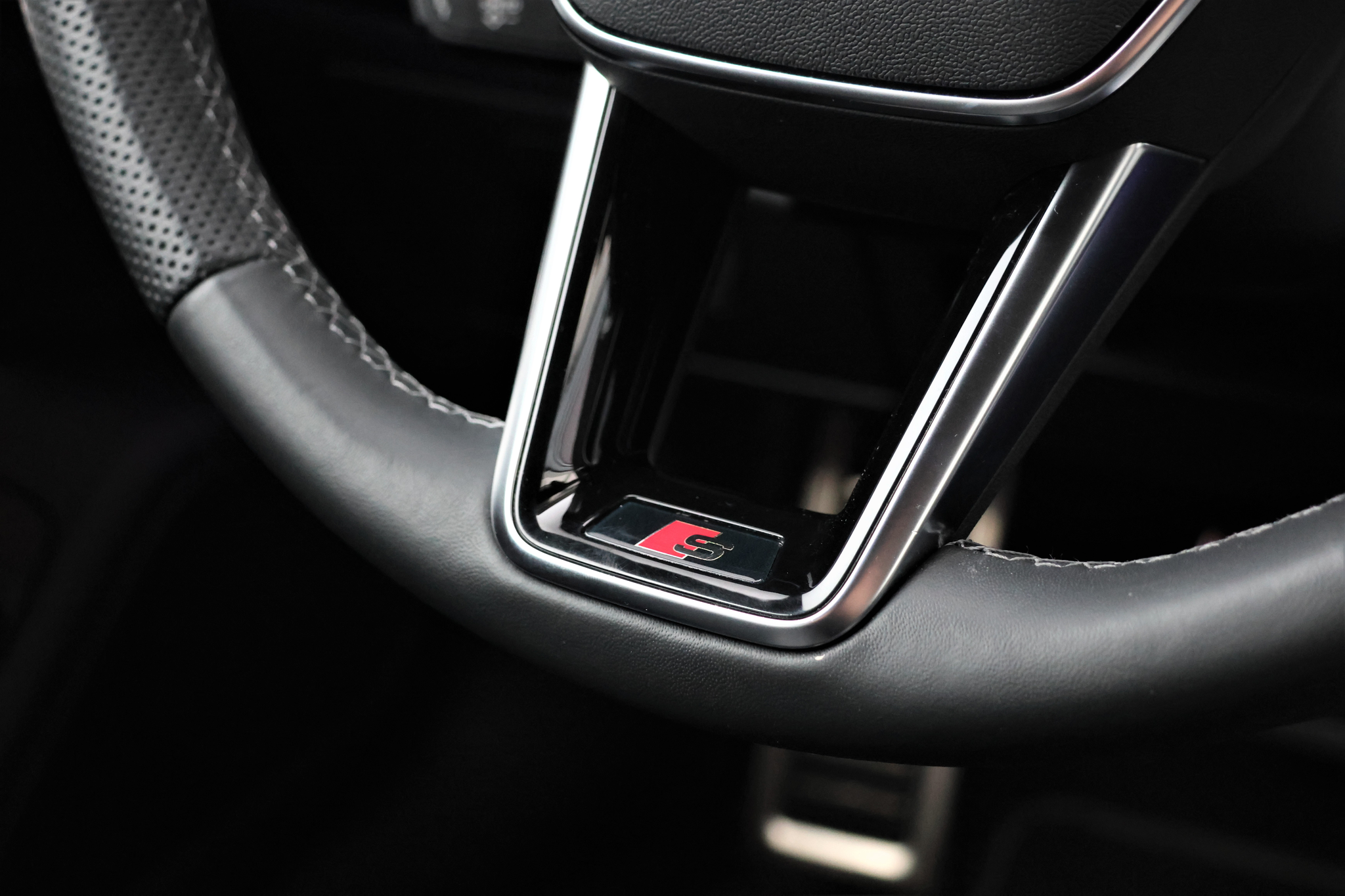 listing desktop thumbnail image 18