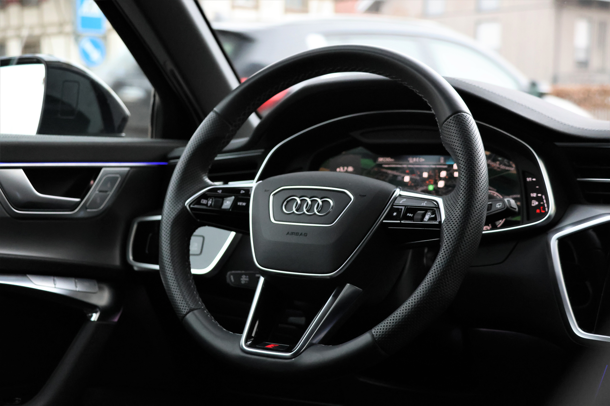 listing desktop thumbnail image 15