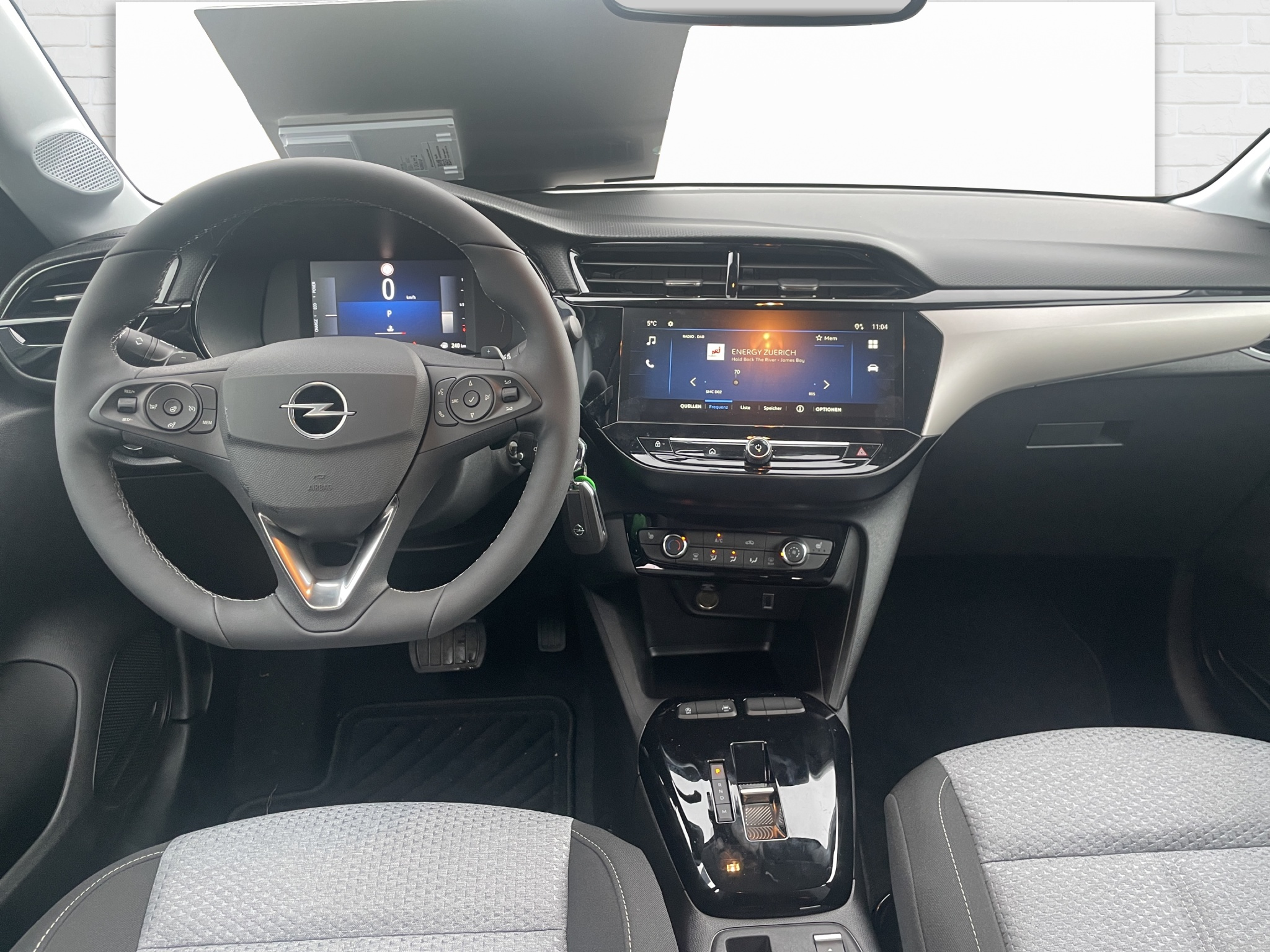 listing desktop thumbnail image 7