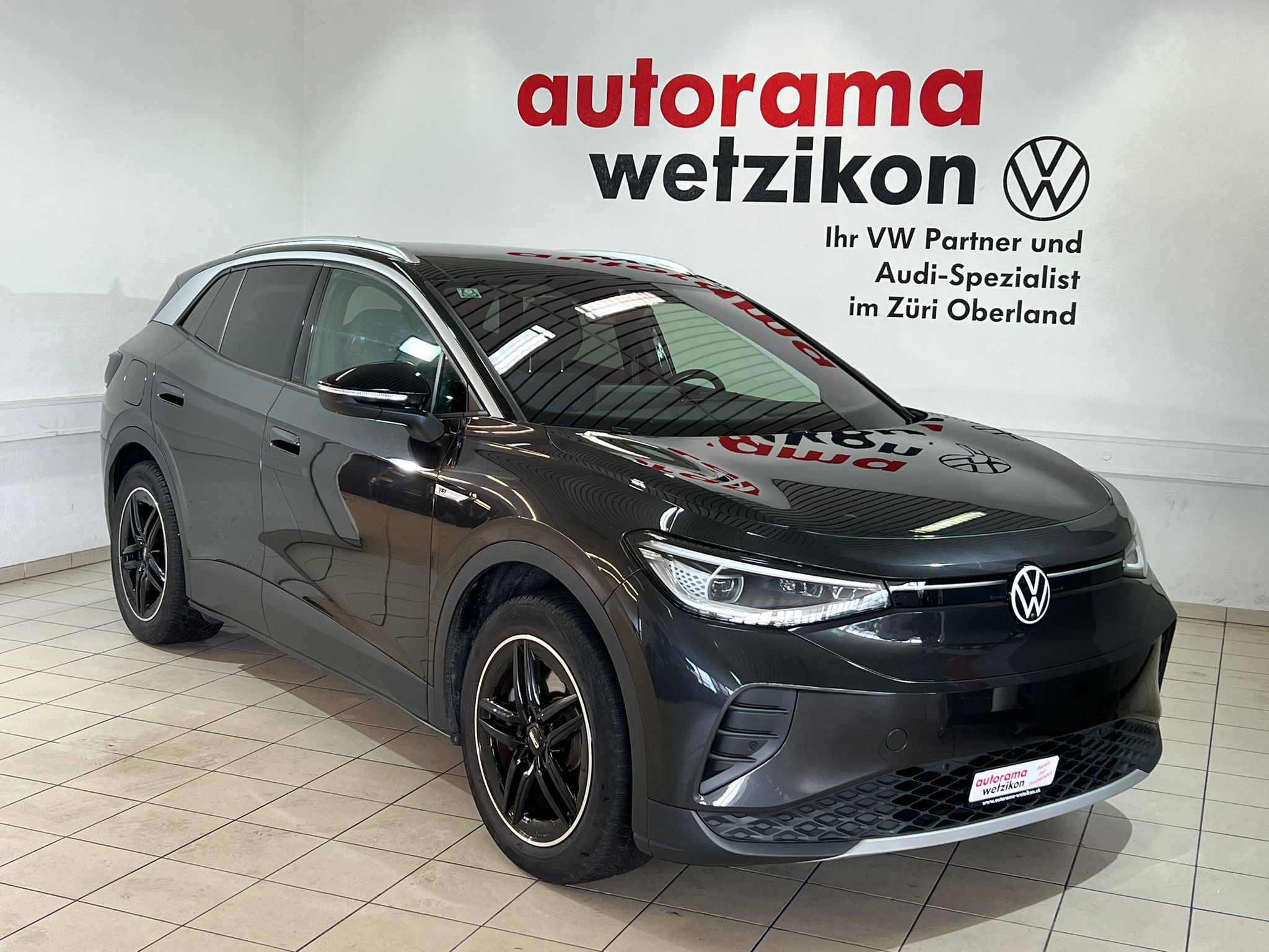 listing desktop thumbnail image 1