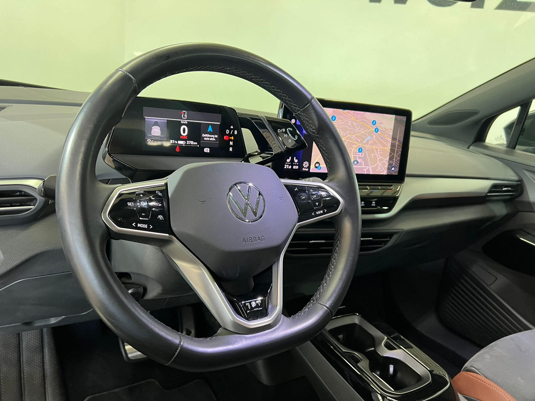 listing desktop thumbnail image 6