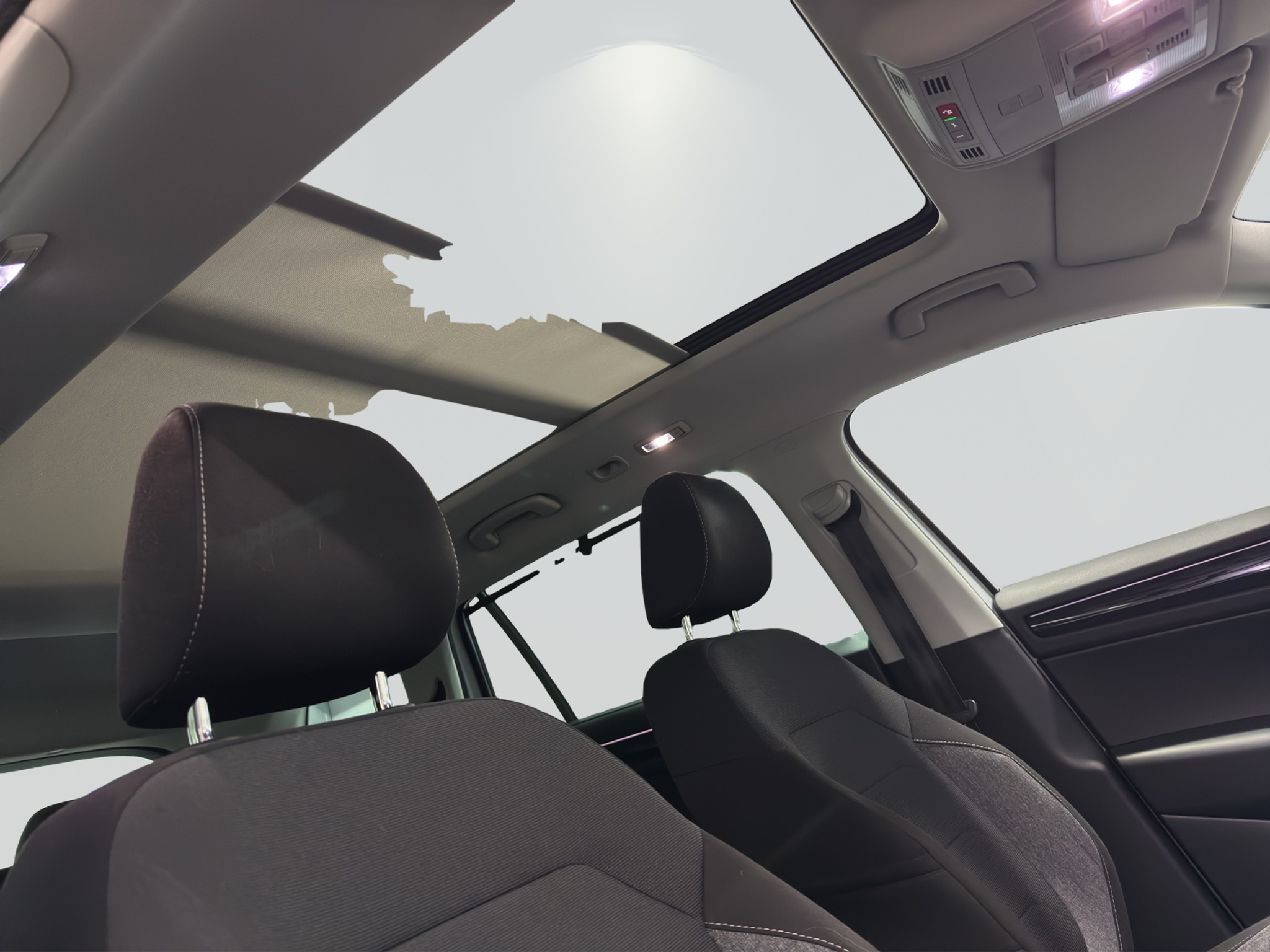 listing desktop thumbnail image 11