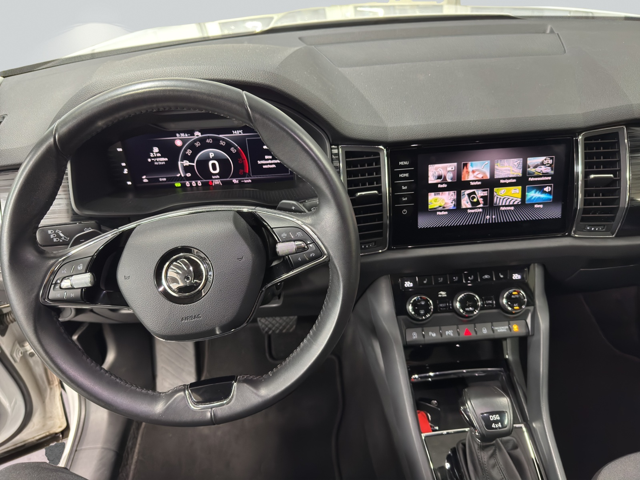 listing desktop thumbnail image 8