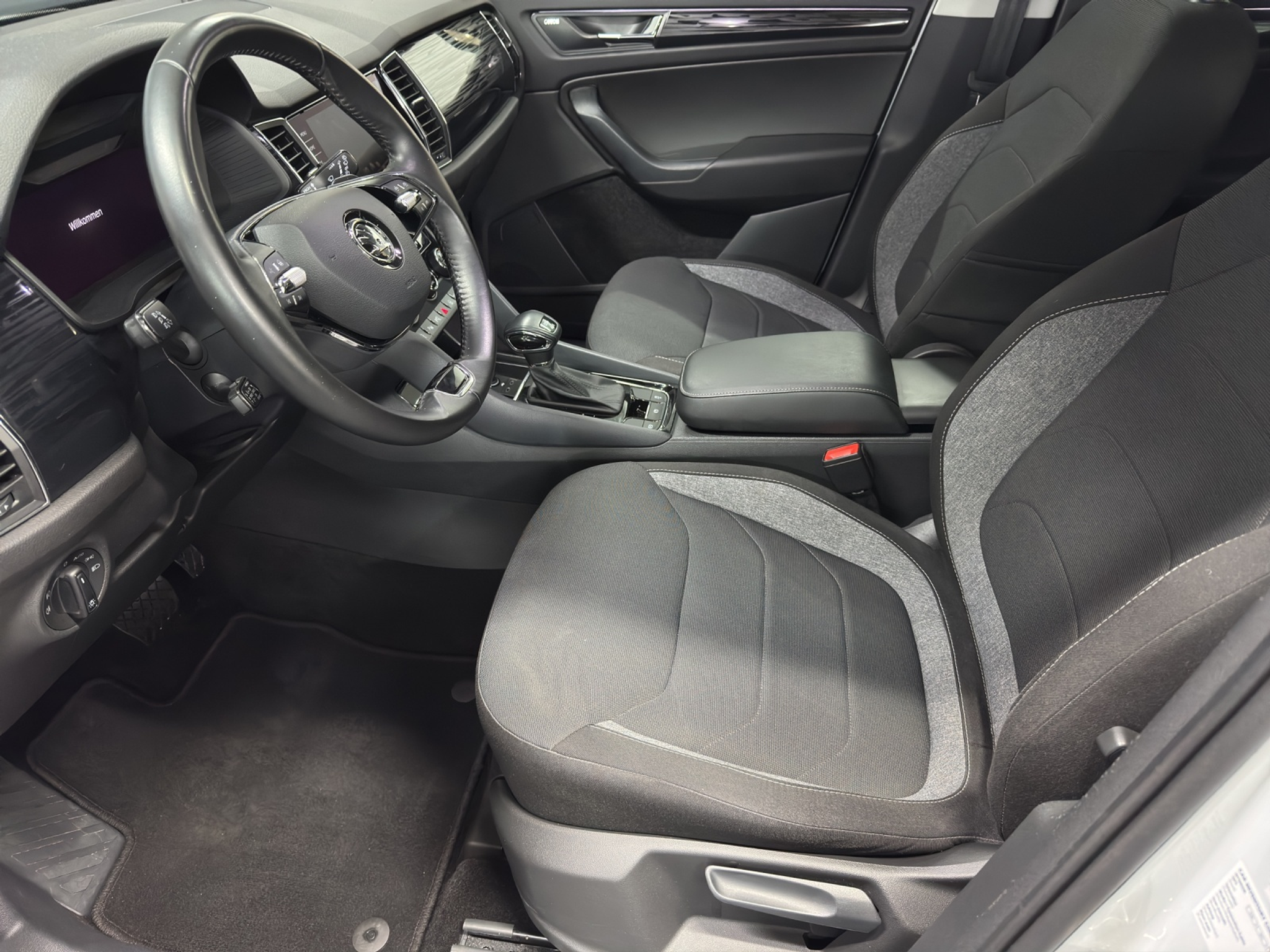 listing desktop thumbnail image 6