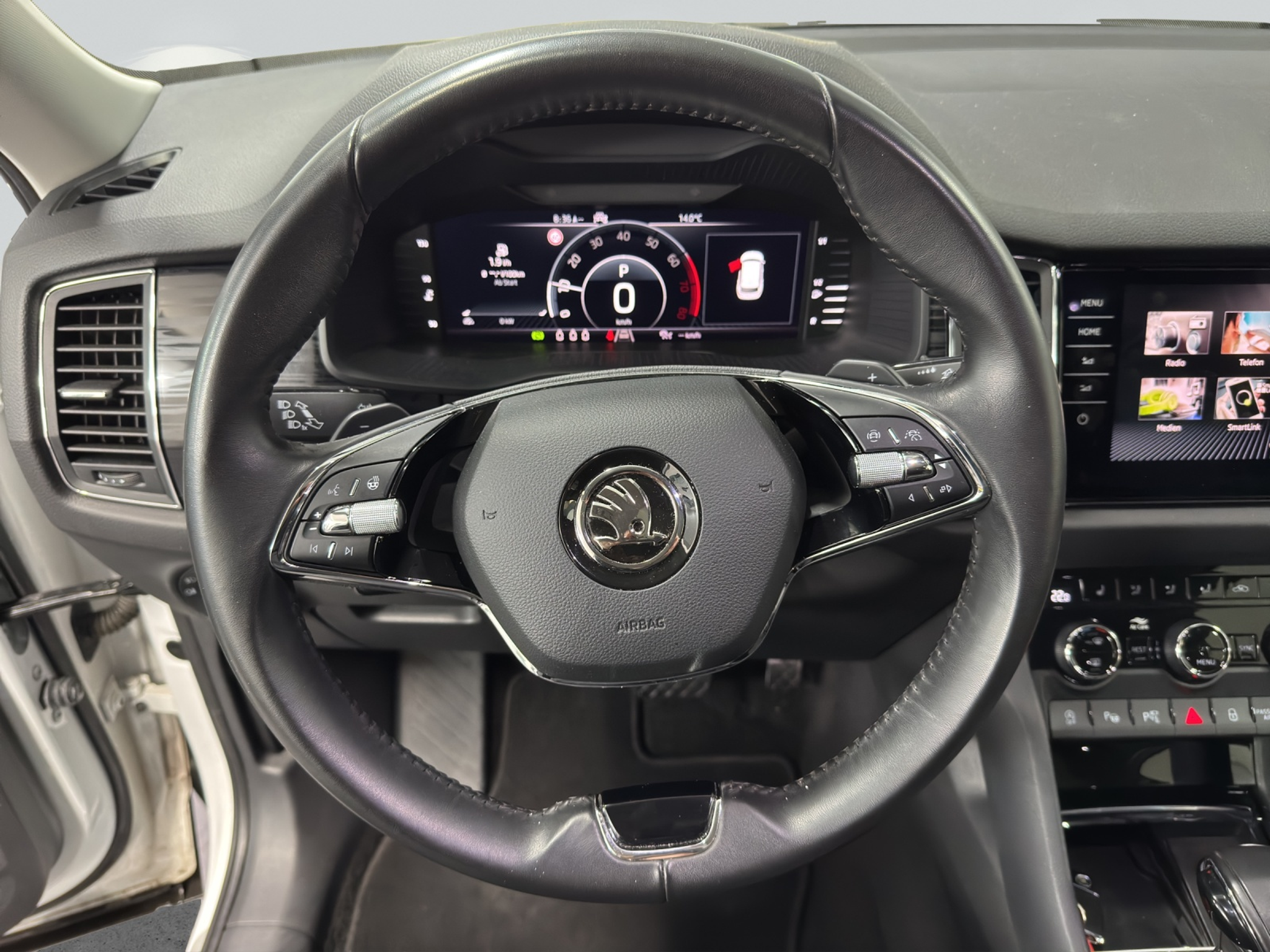 listing desktop thumbnail image 9