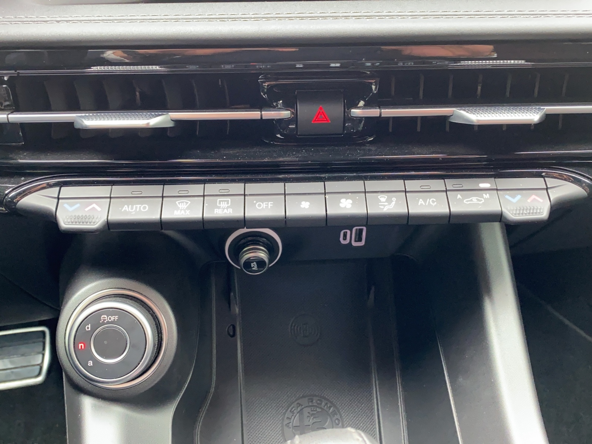 listing desktop thumbnail image 22