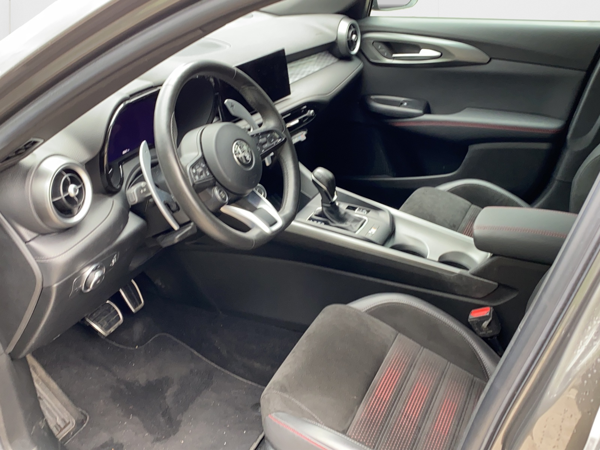 listing desktop thumbnail image 10