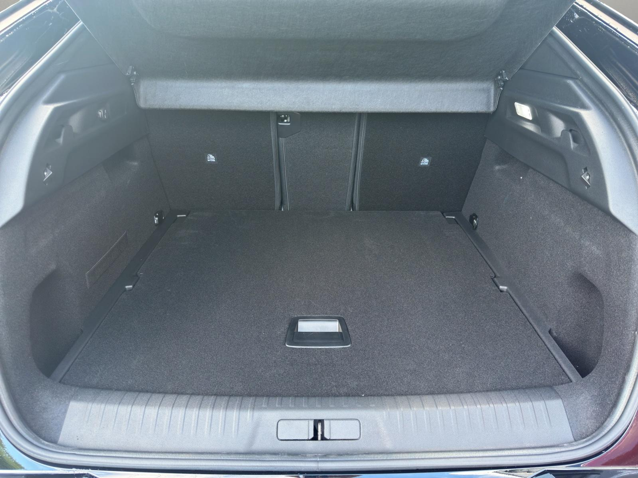 listing desktop thumbnail image 23