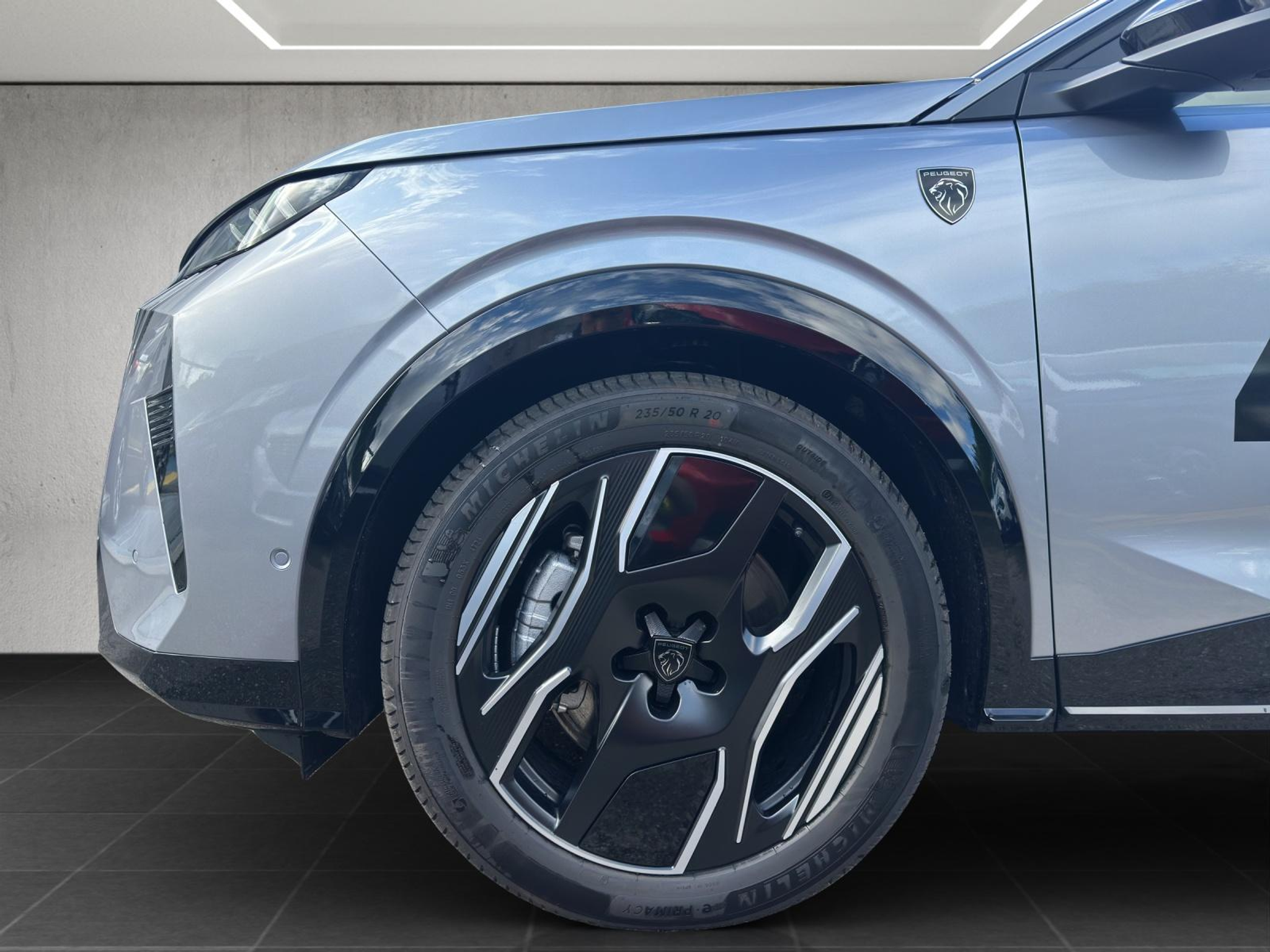 listing desktop thumbnail image 24