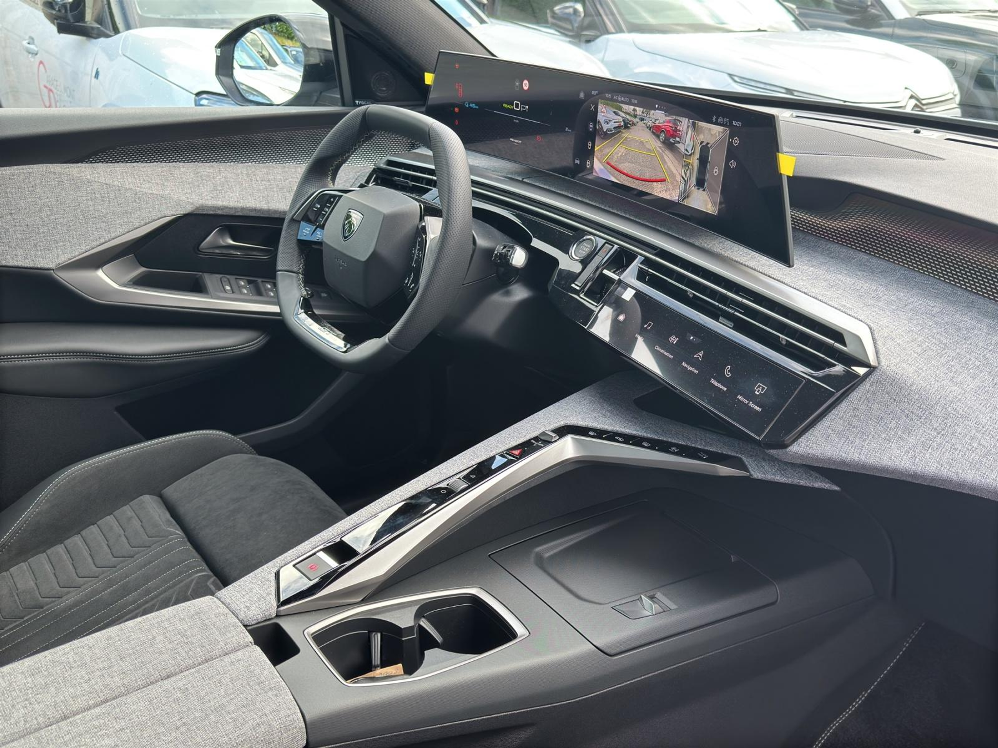 listing desktop thumbnail image 17