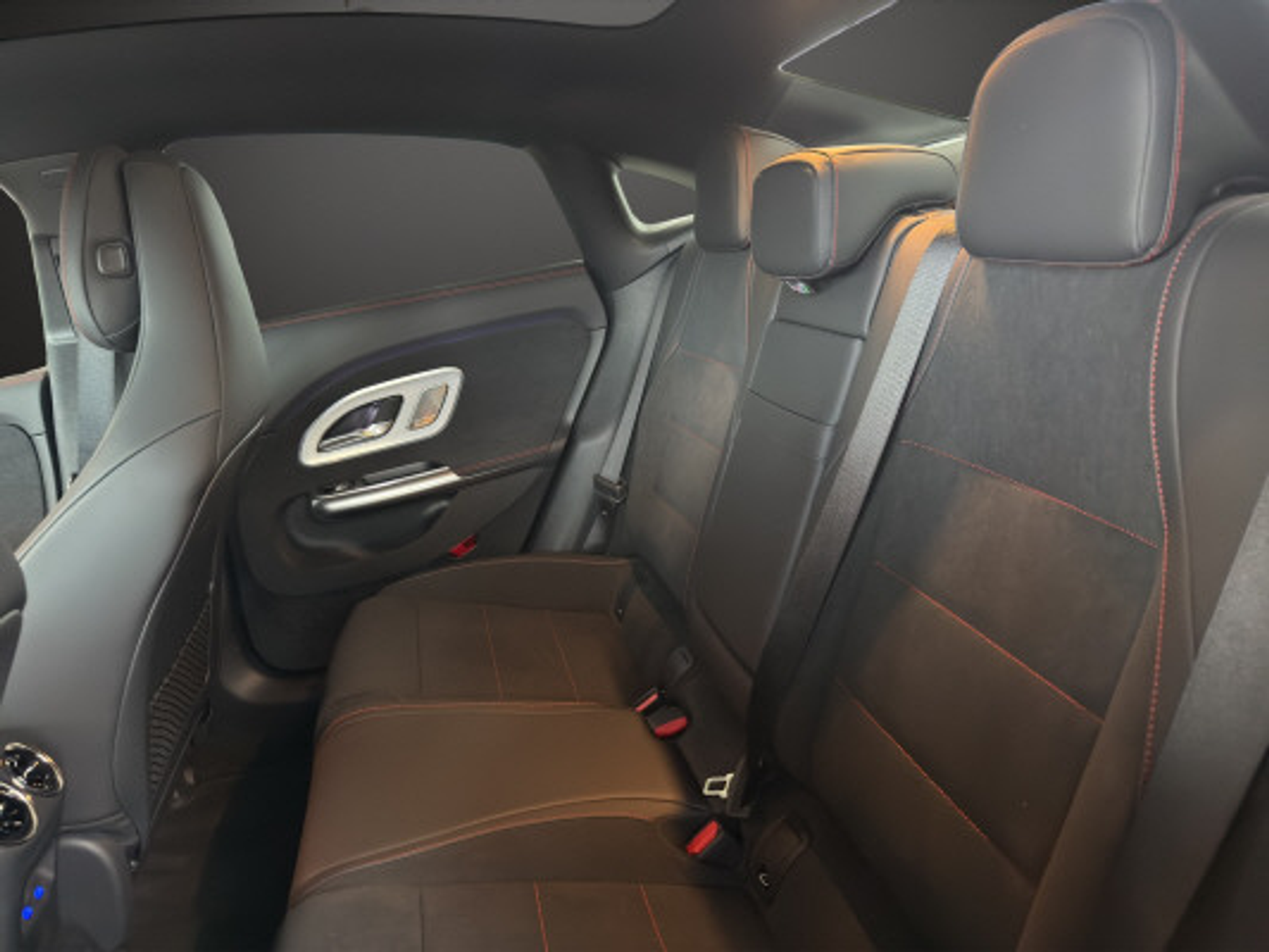 listing desktop thumbnail image 9