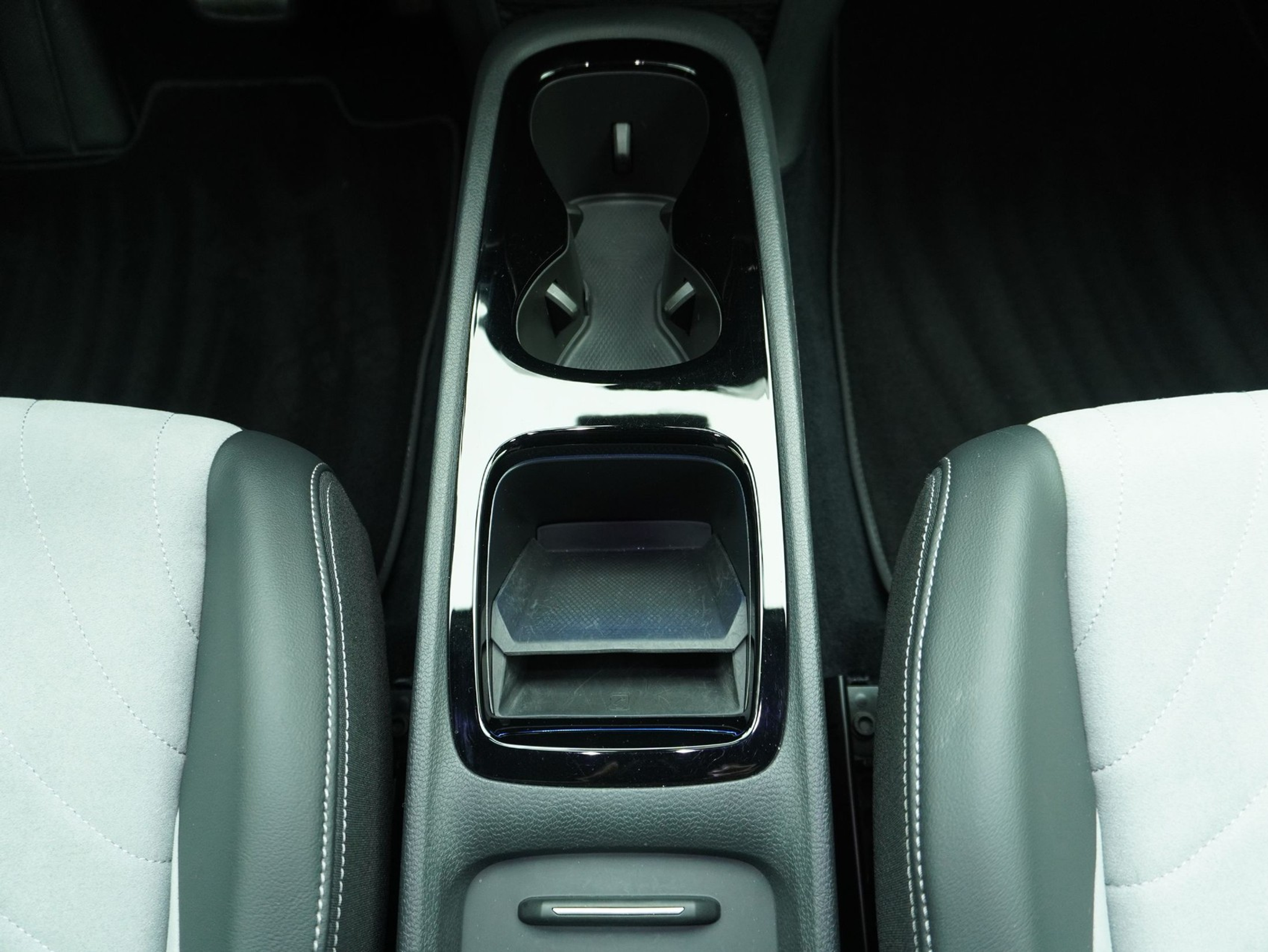 listing desktop thumbnail image 13