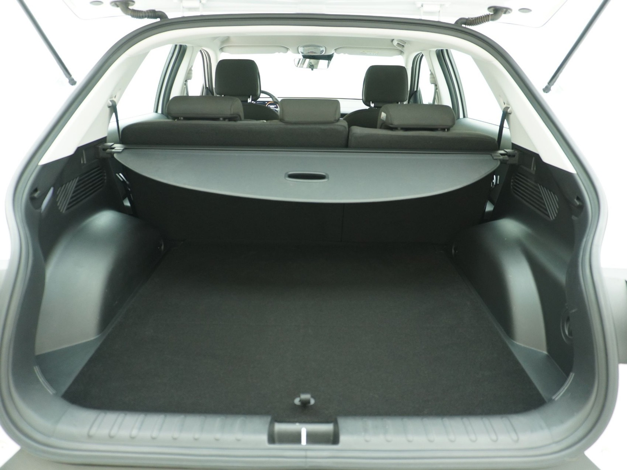 listing desktop thumbnail image 11