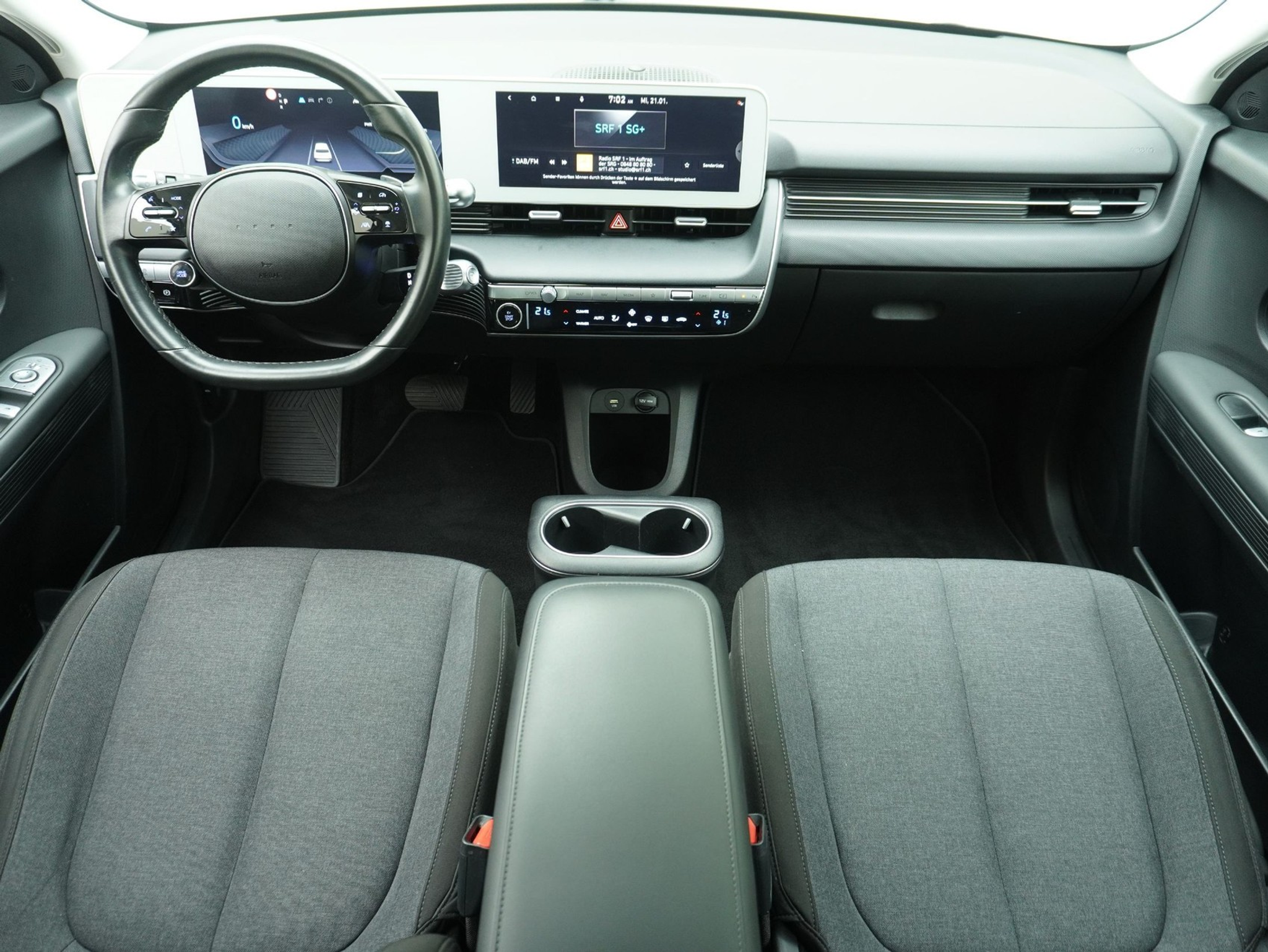 listing desktop thumbnail image 12