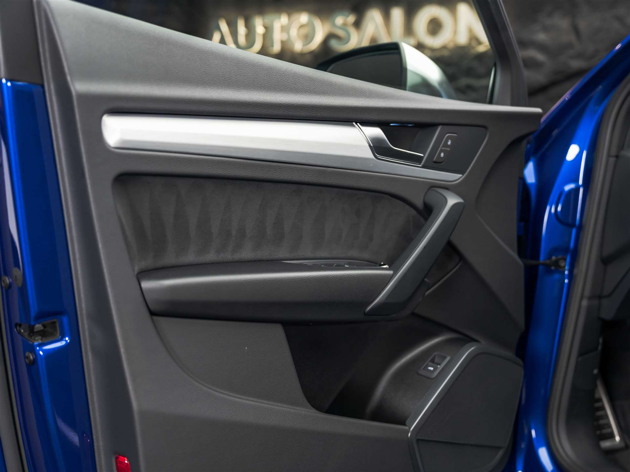 listing desktop thumbnail image 25