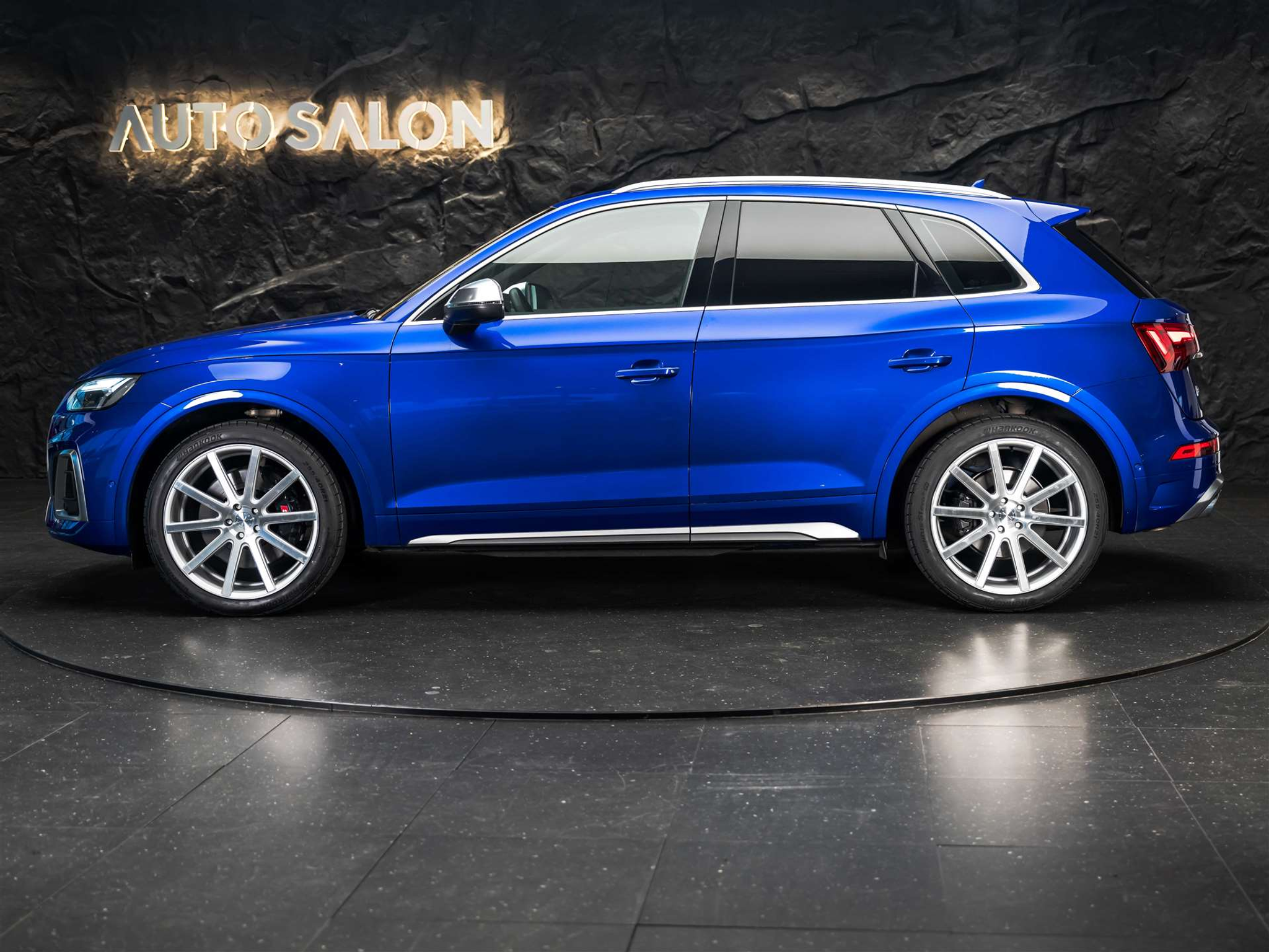 listing desktop thumbnail image 2