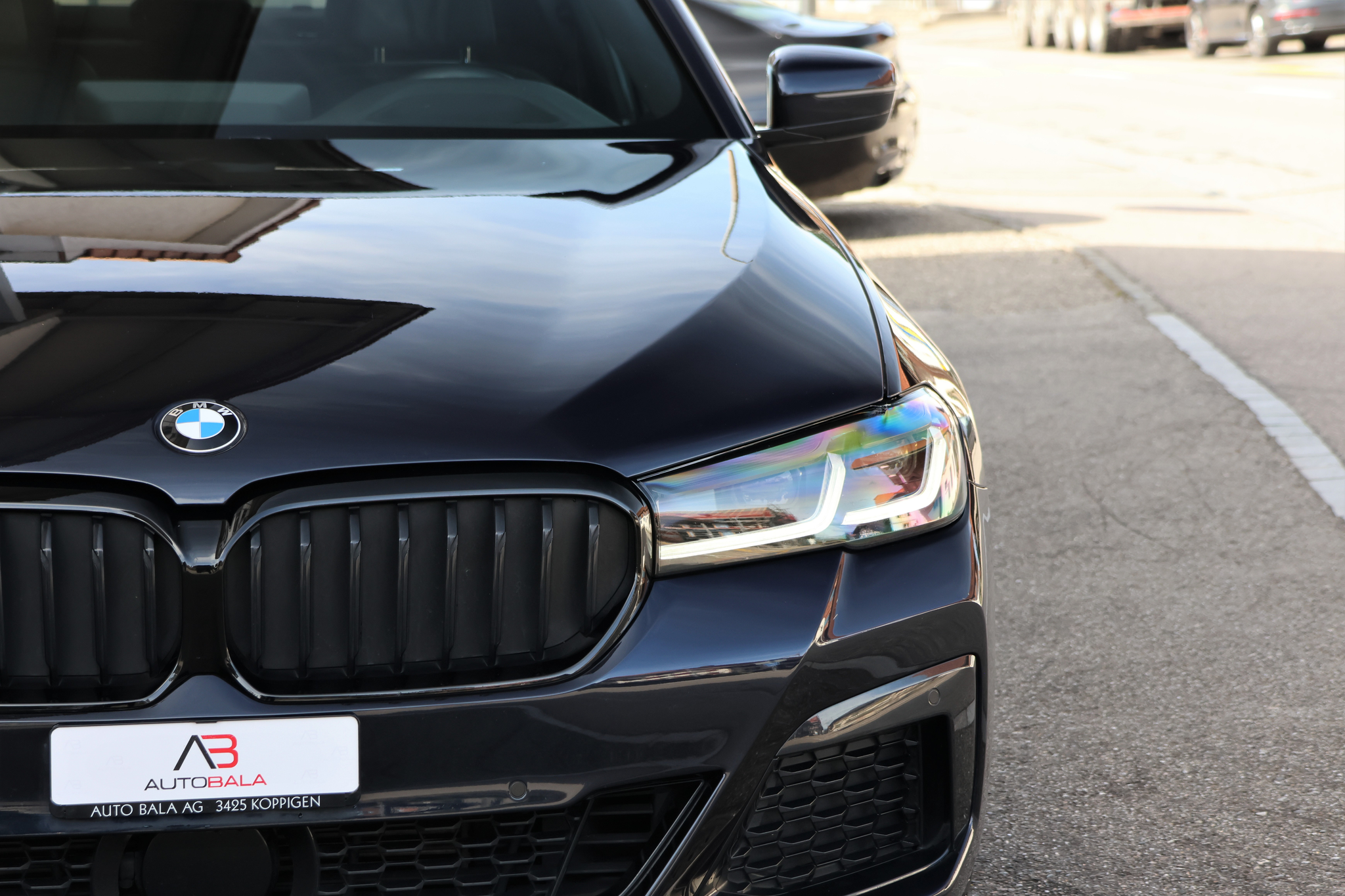 listing desktop thumbnail image 6