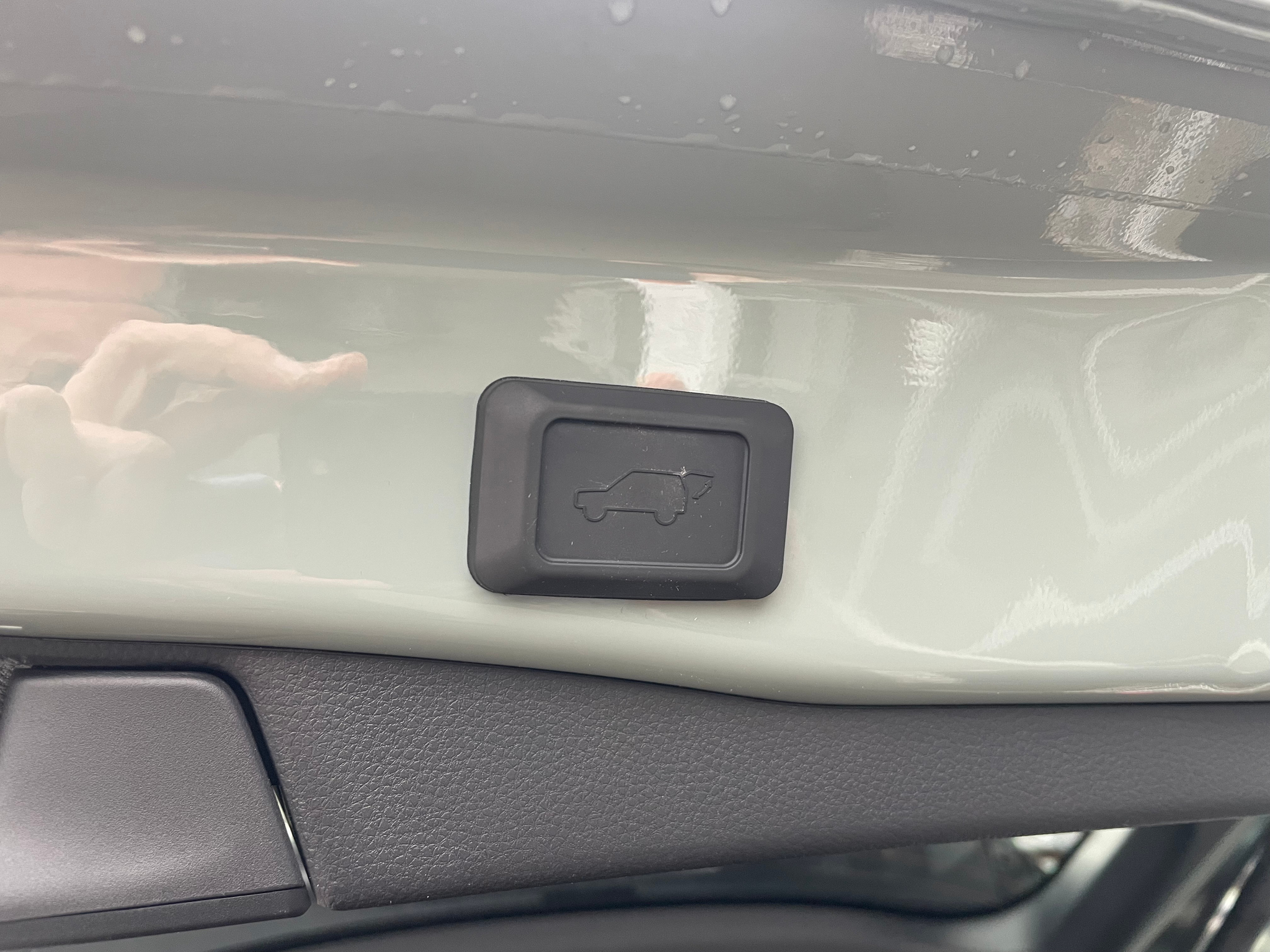 listing desktop thumbnail image 10