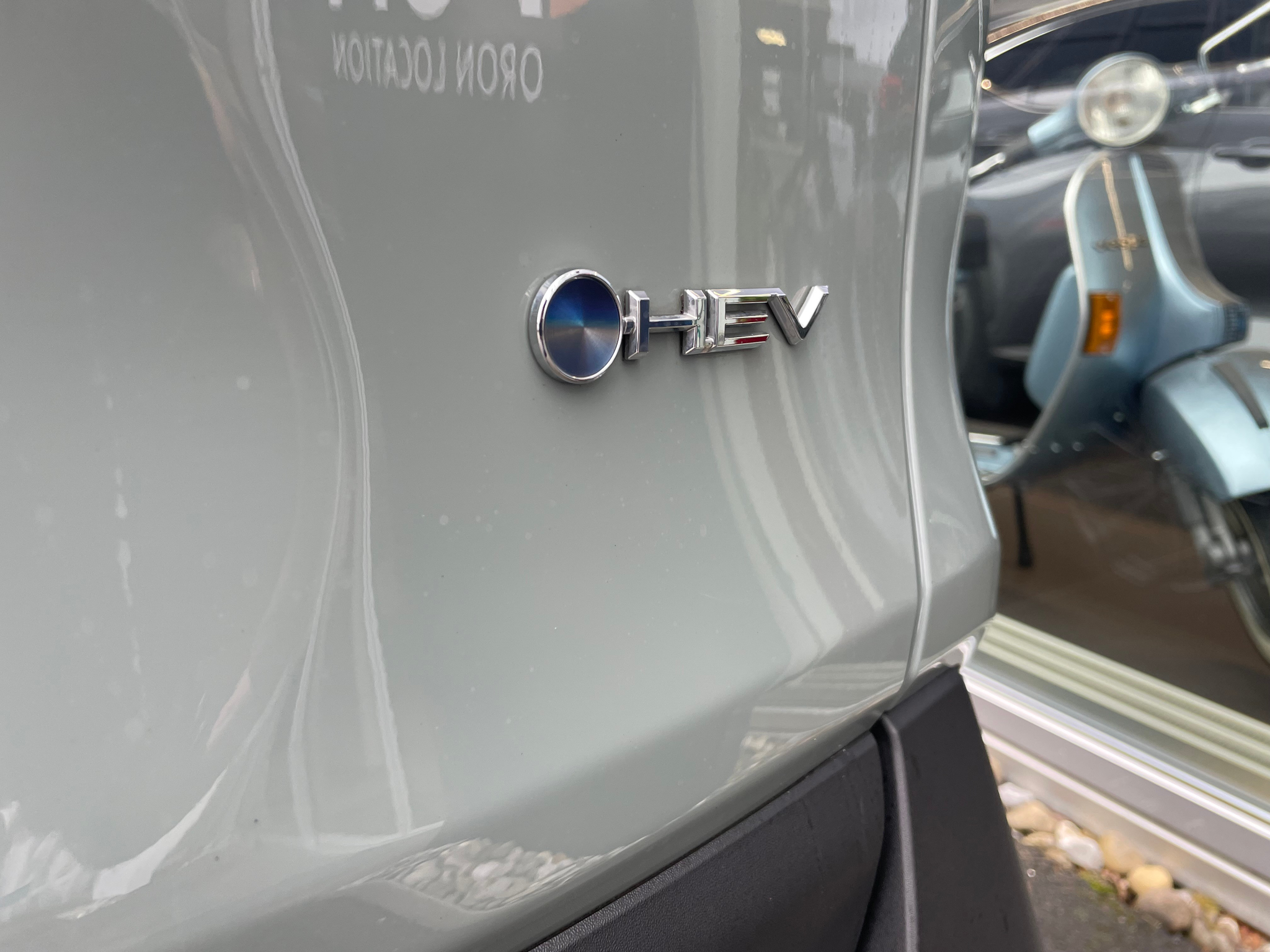 listing desktop thumbnail image 8