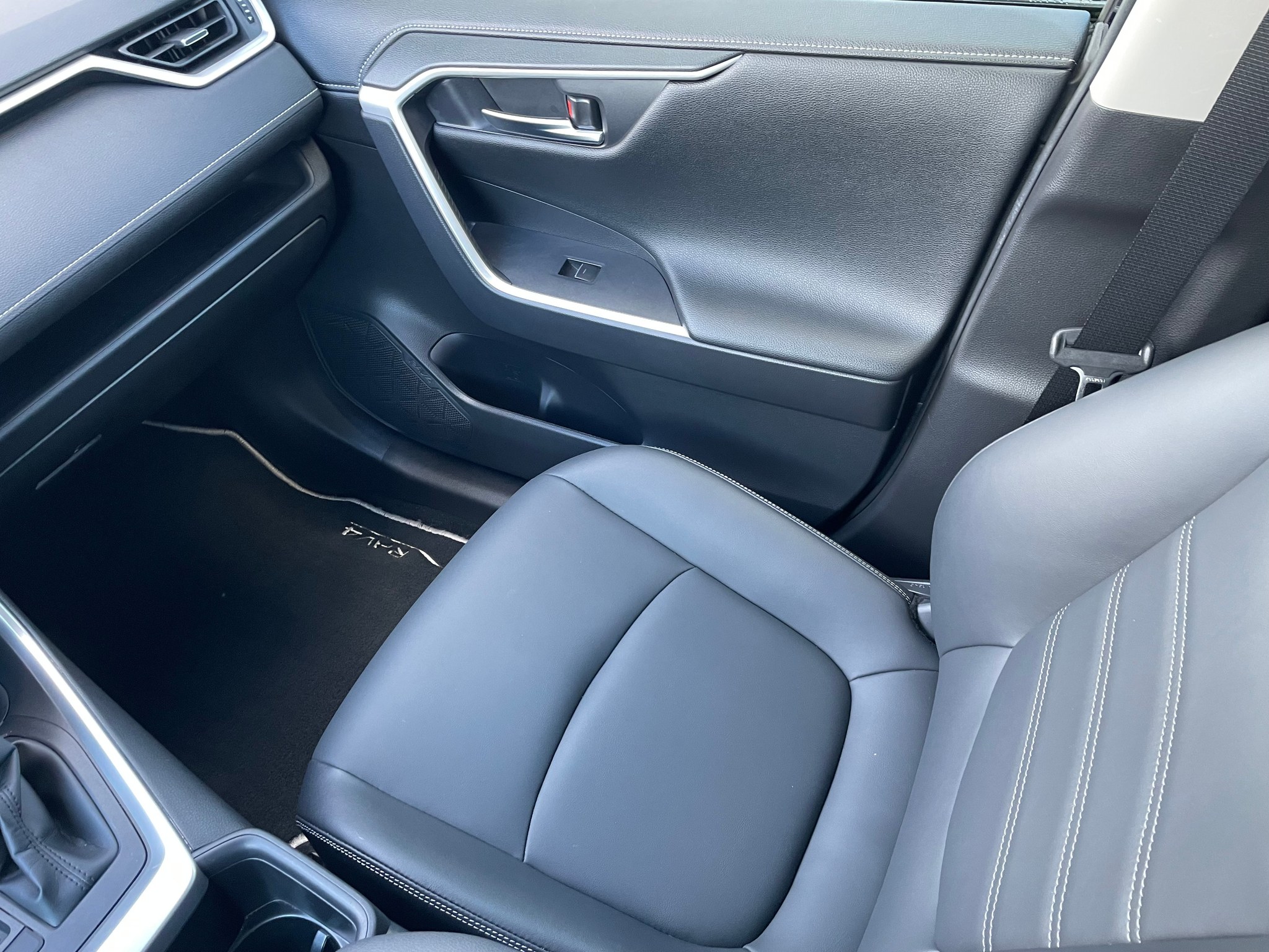 listing desktop thumbnail image 13