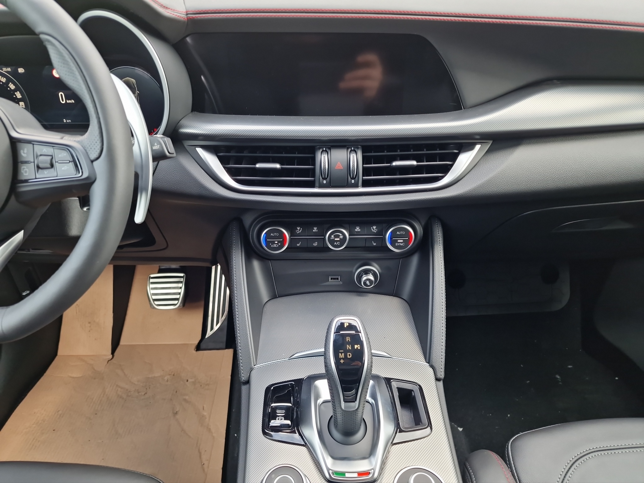 listing desktop thumbnail image 10