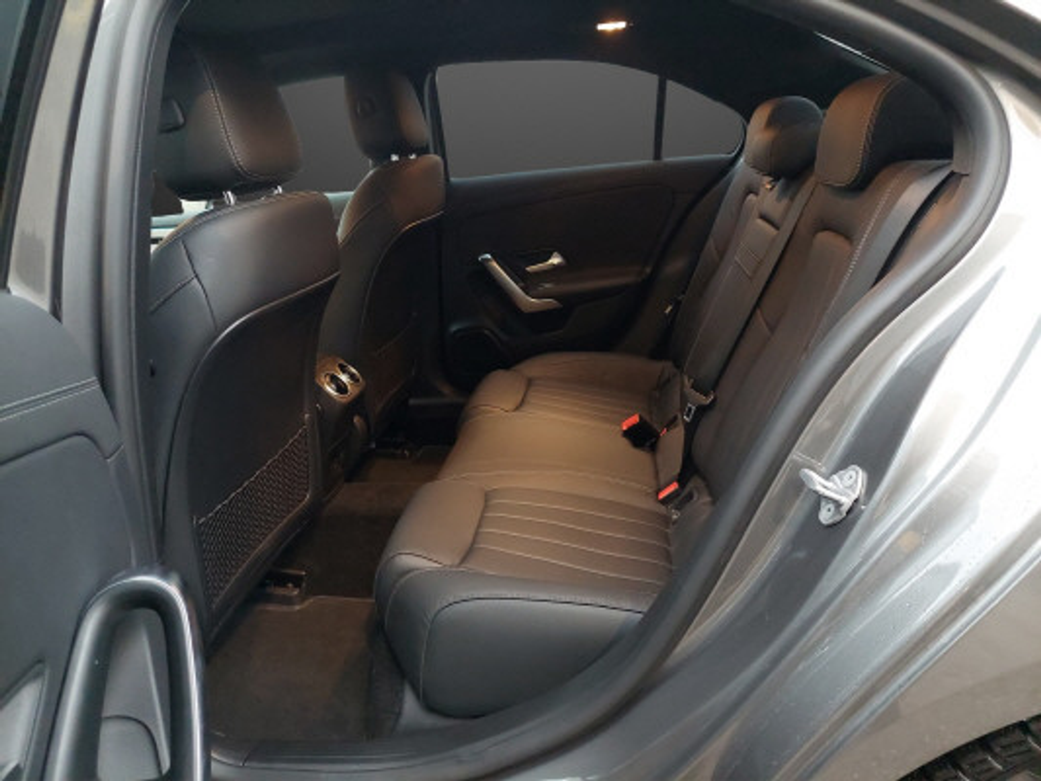 listing desktop thumbnail image 9