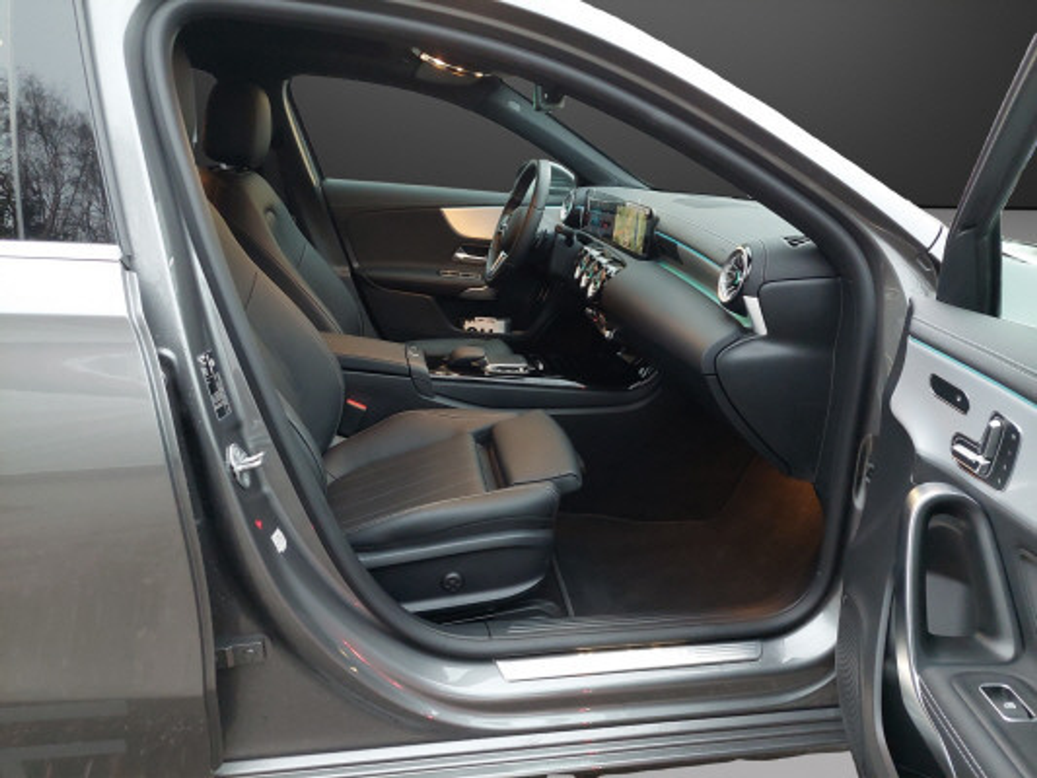 listing desktop thumbnail image 7