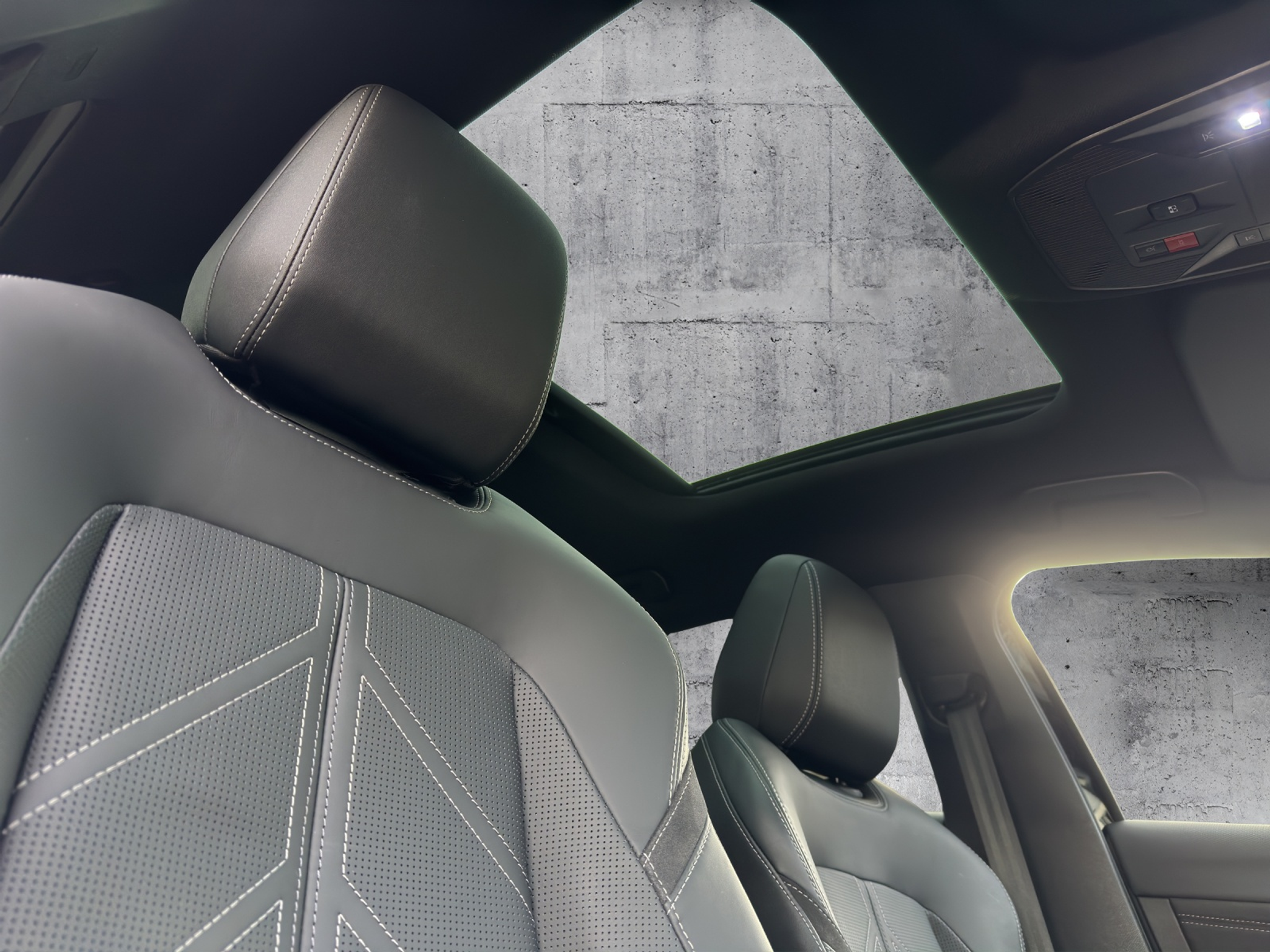 listing desktop thumbnail image 23