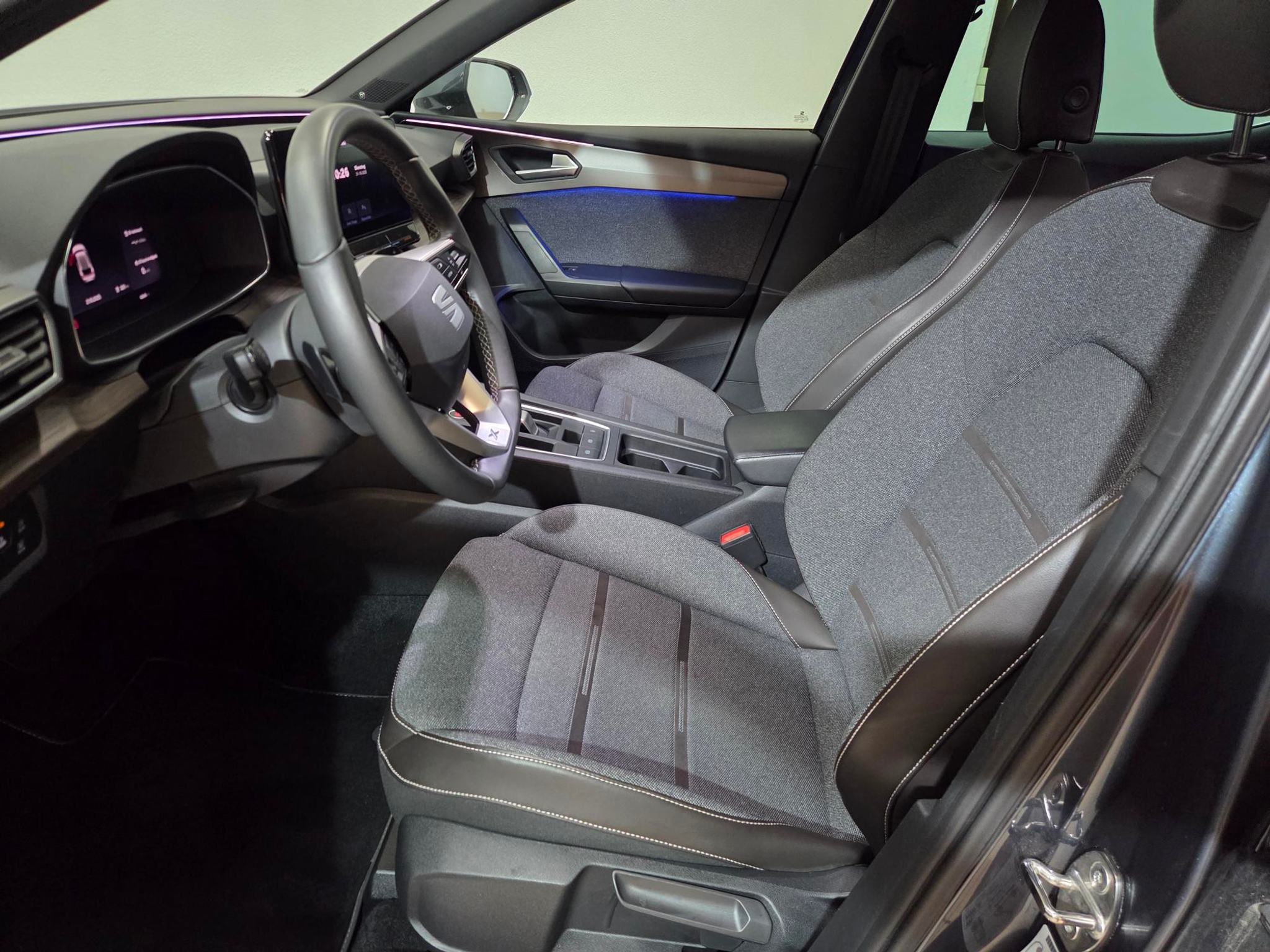 listing desktop thumbnail image 8