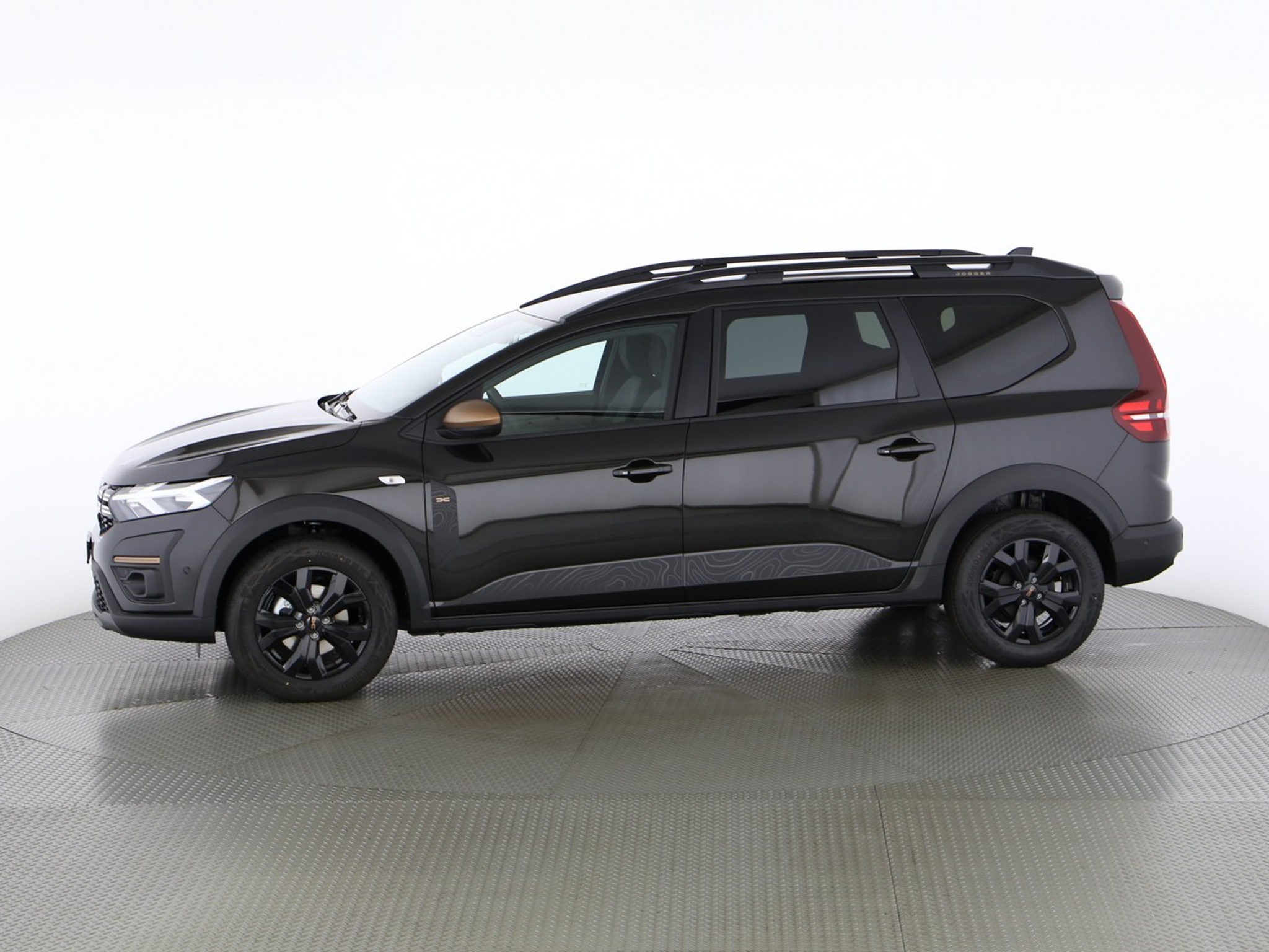 listing desktop thumbnail image 1