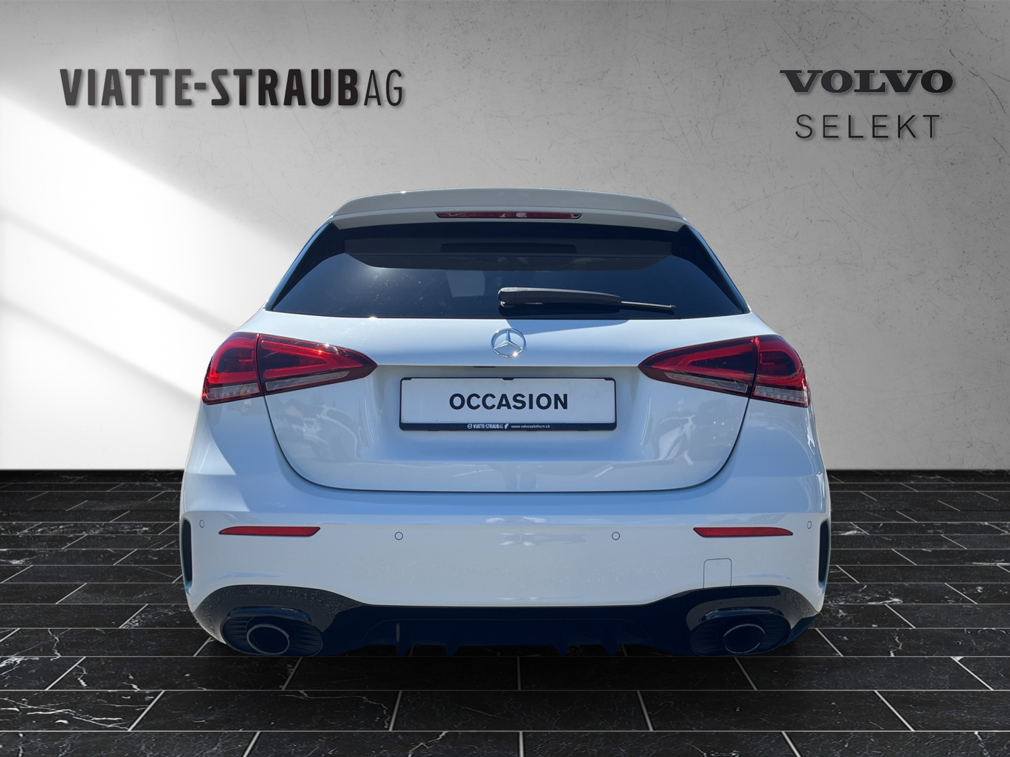 listing desktop thumbnail image 3