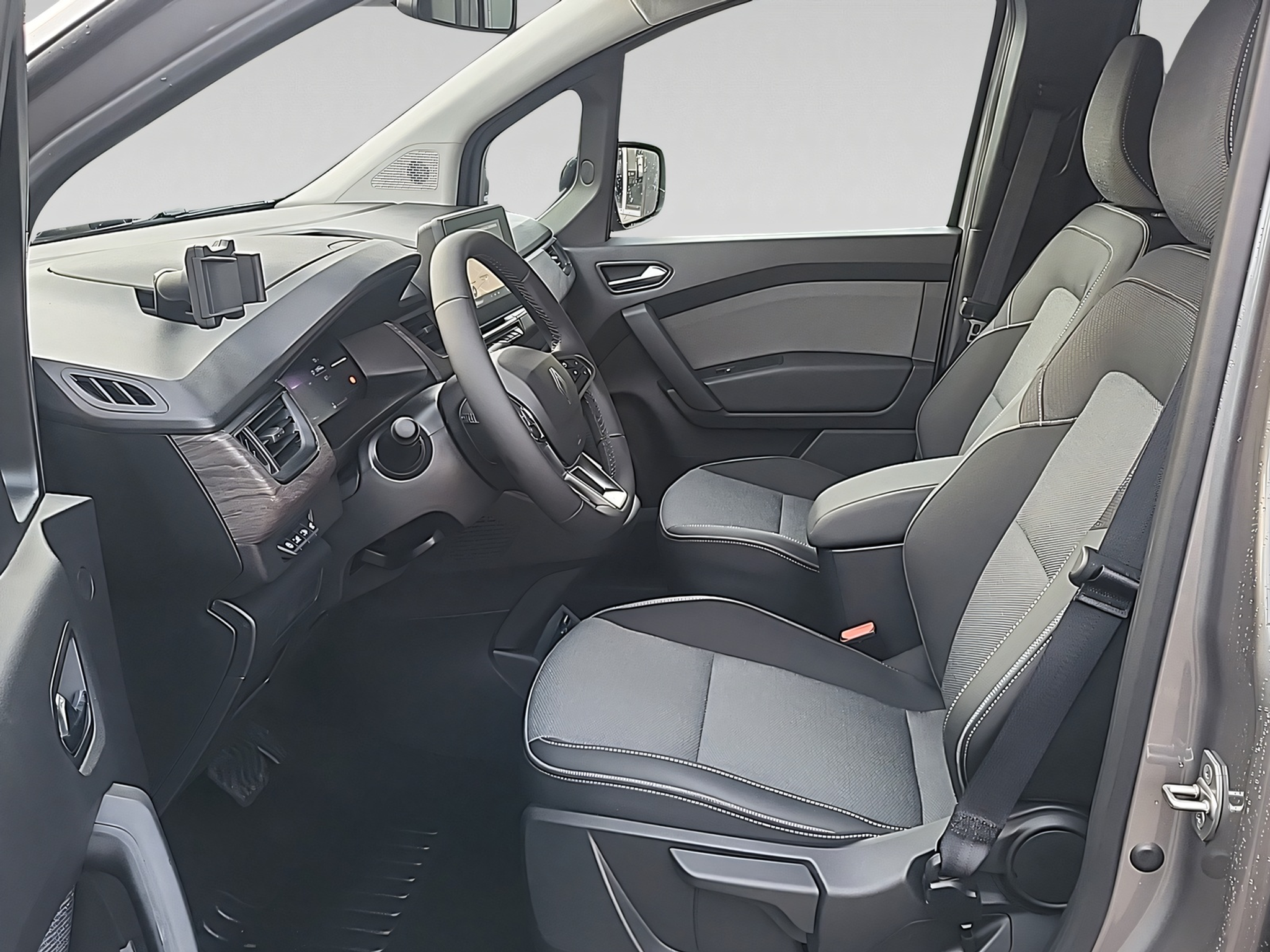 listing desktop thumbnail image 4