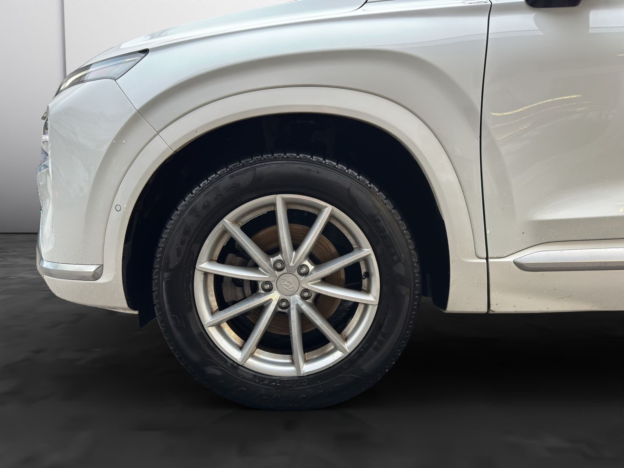 listing desktop thumbnail image 15