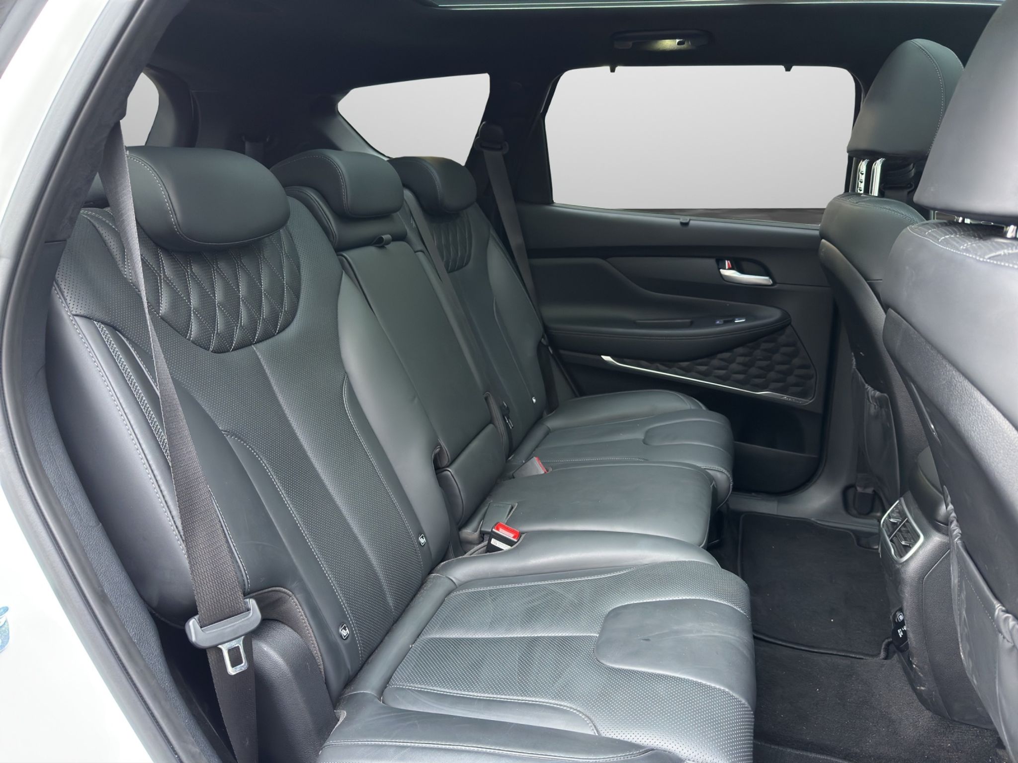 listing desktop thumbnail image 11