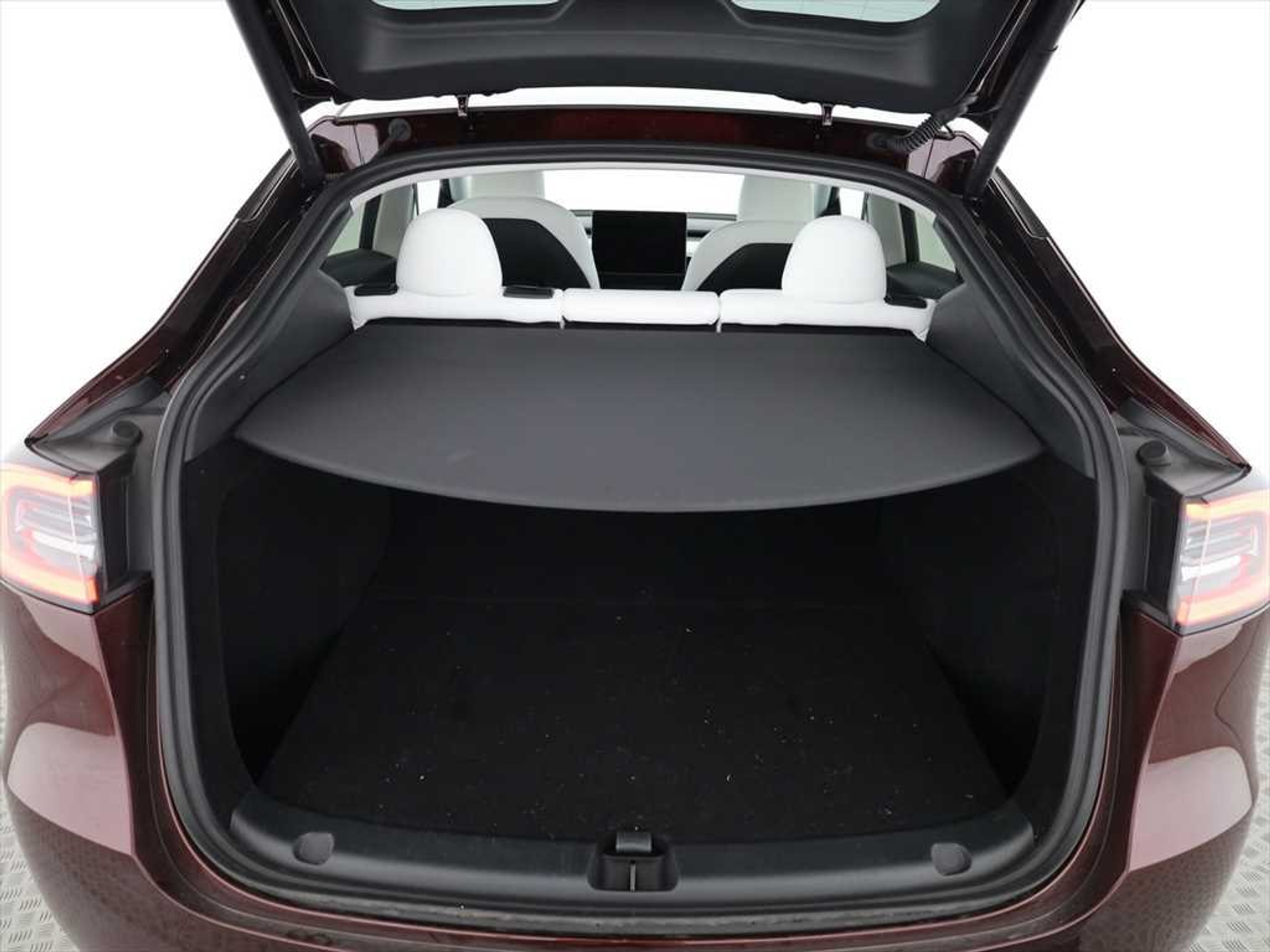 listing desktop thumbnail image 4