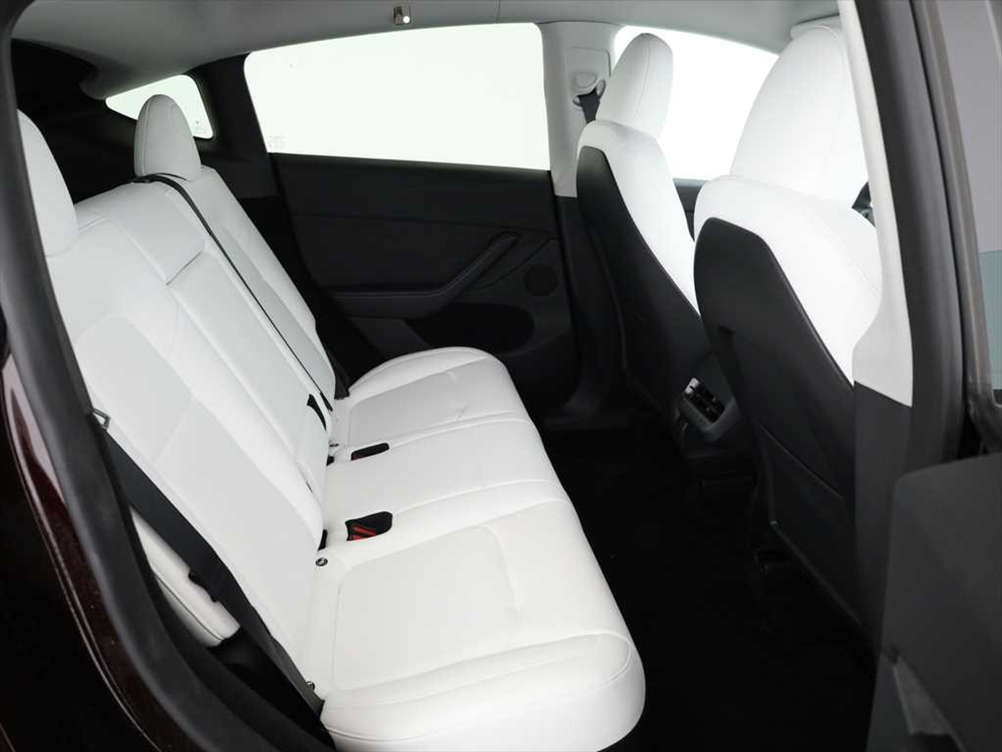 listing desktop thumbnail image 9