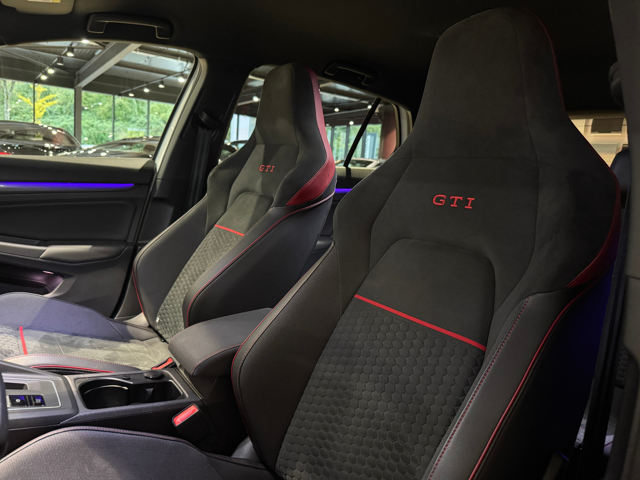 listing desktop thumbnail image 15