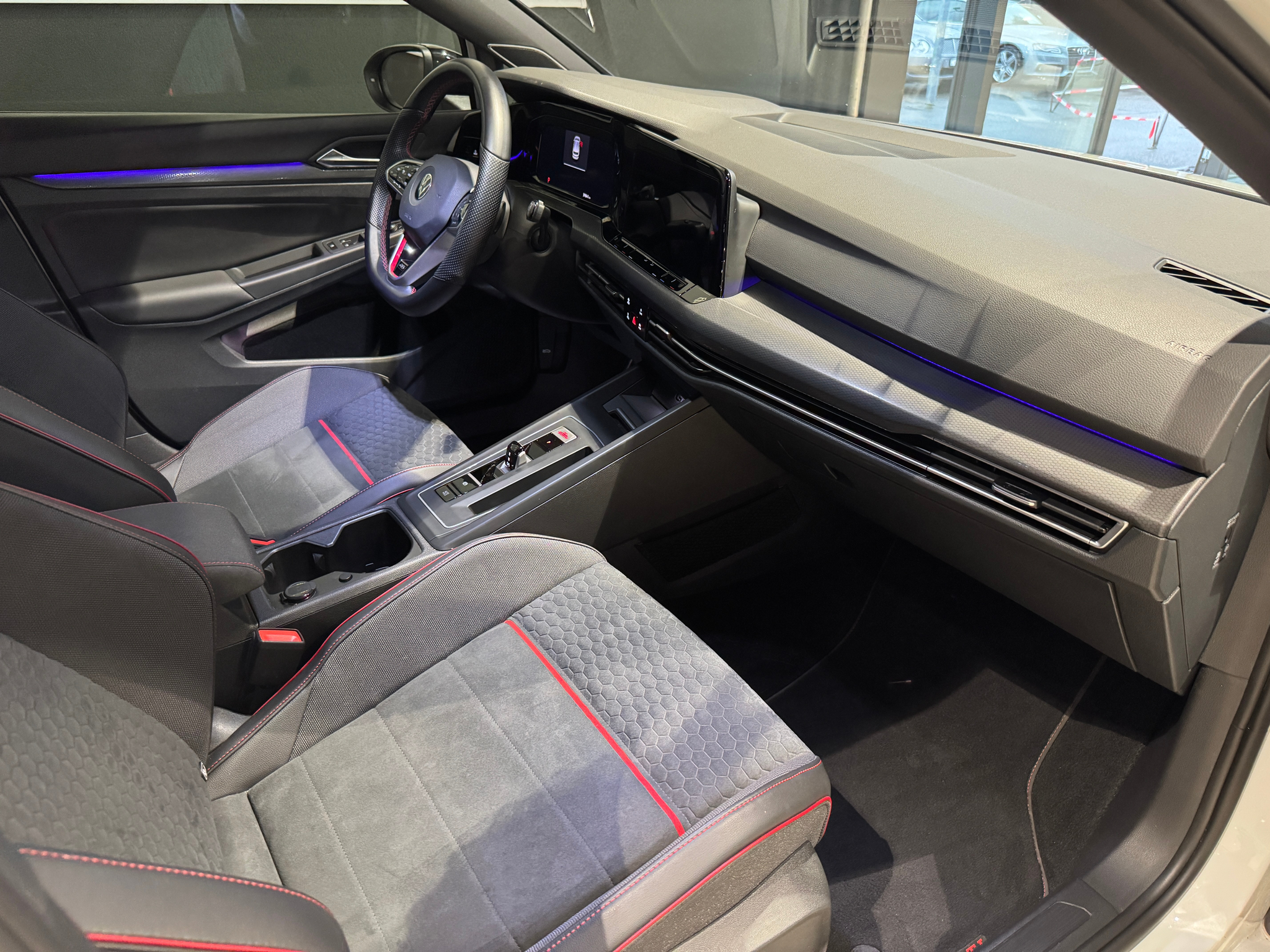 listing desktop thumbnail image 13